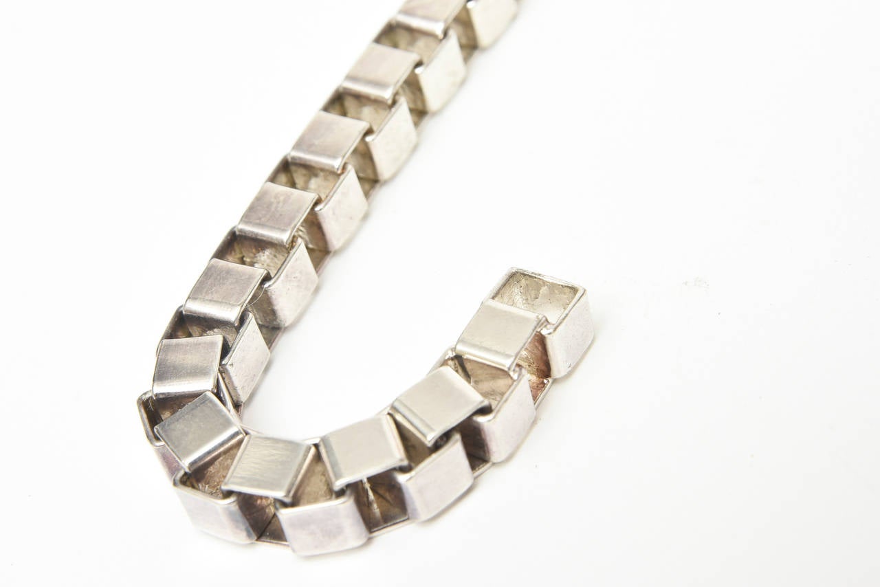 Women's Vintage Sterling Silver Interlocking Geometric Cube Necklace Italian For Sale