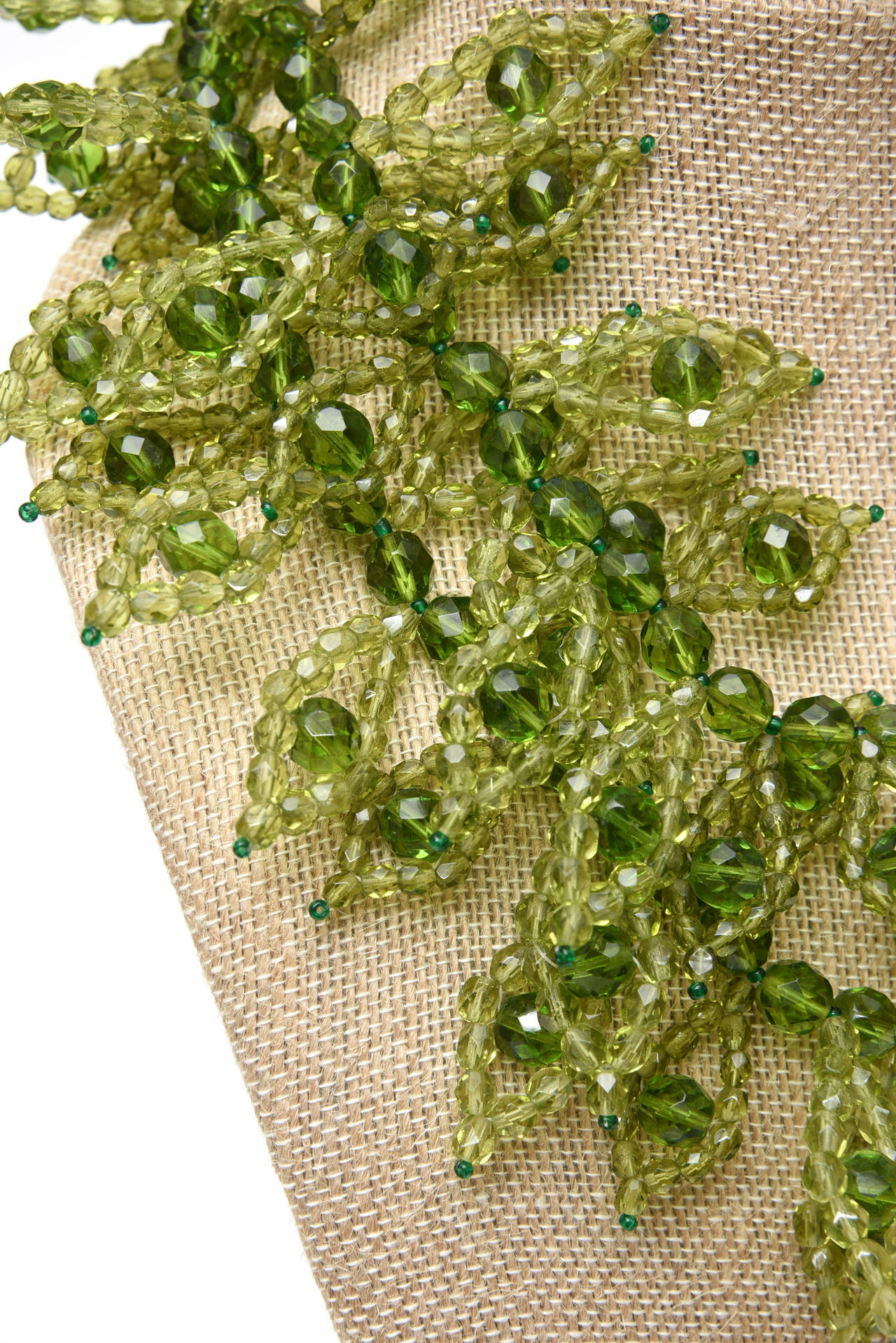Modern Vintage Coppola e Toppo Chartreuse Kelly Green Beaded Wrap Necklace Italian For Sale