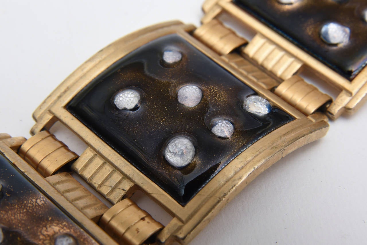 Vintage weiß und braun Emaille vergoldet abstrakte Link Manschette Armband im Angebot 3