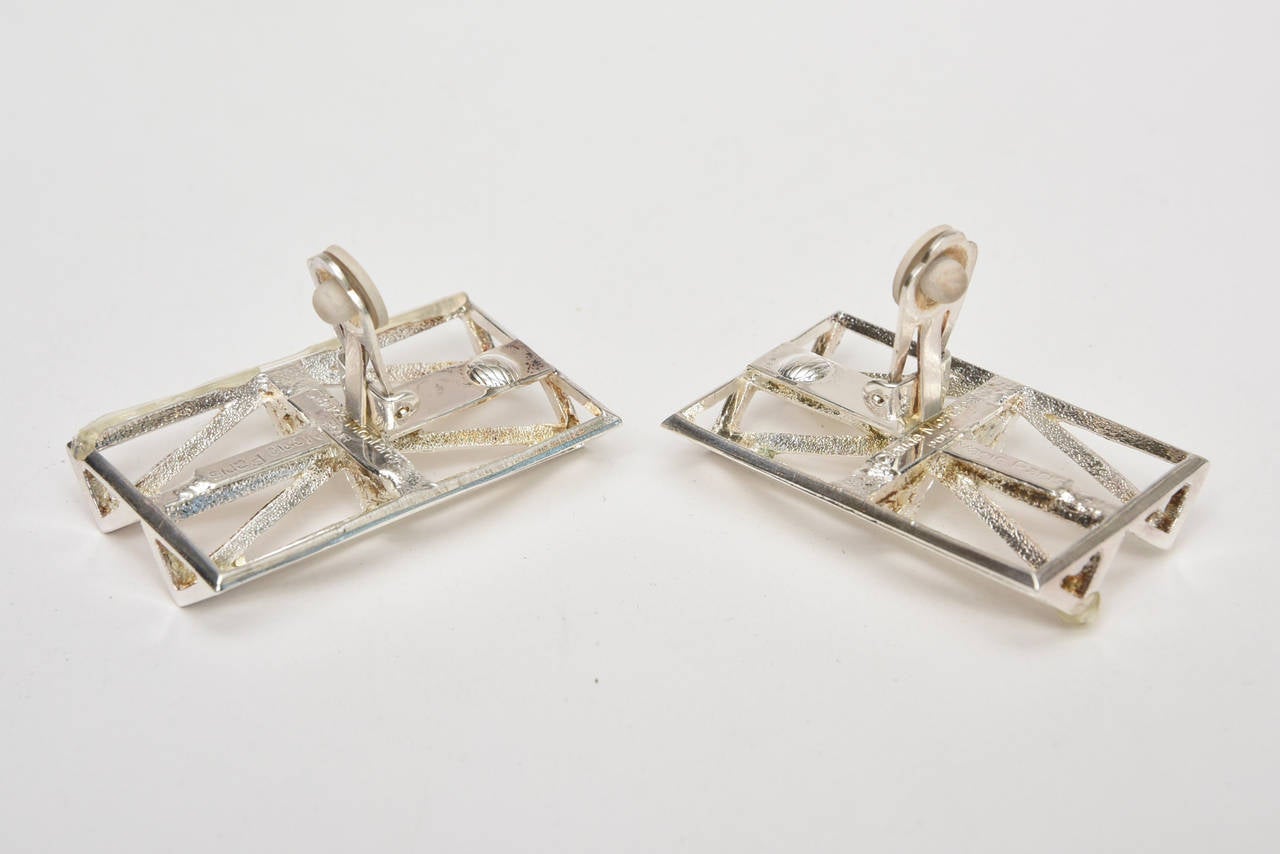 Modernist Vintage Claude Montana Silver Plate Geometric Sculptural Runway Clip On Earrings For Sale