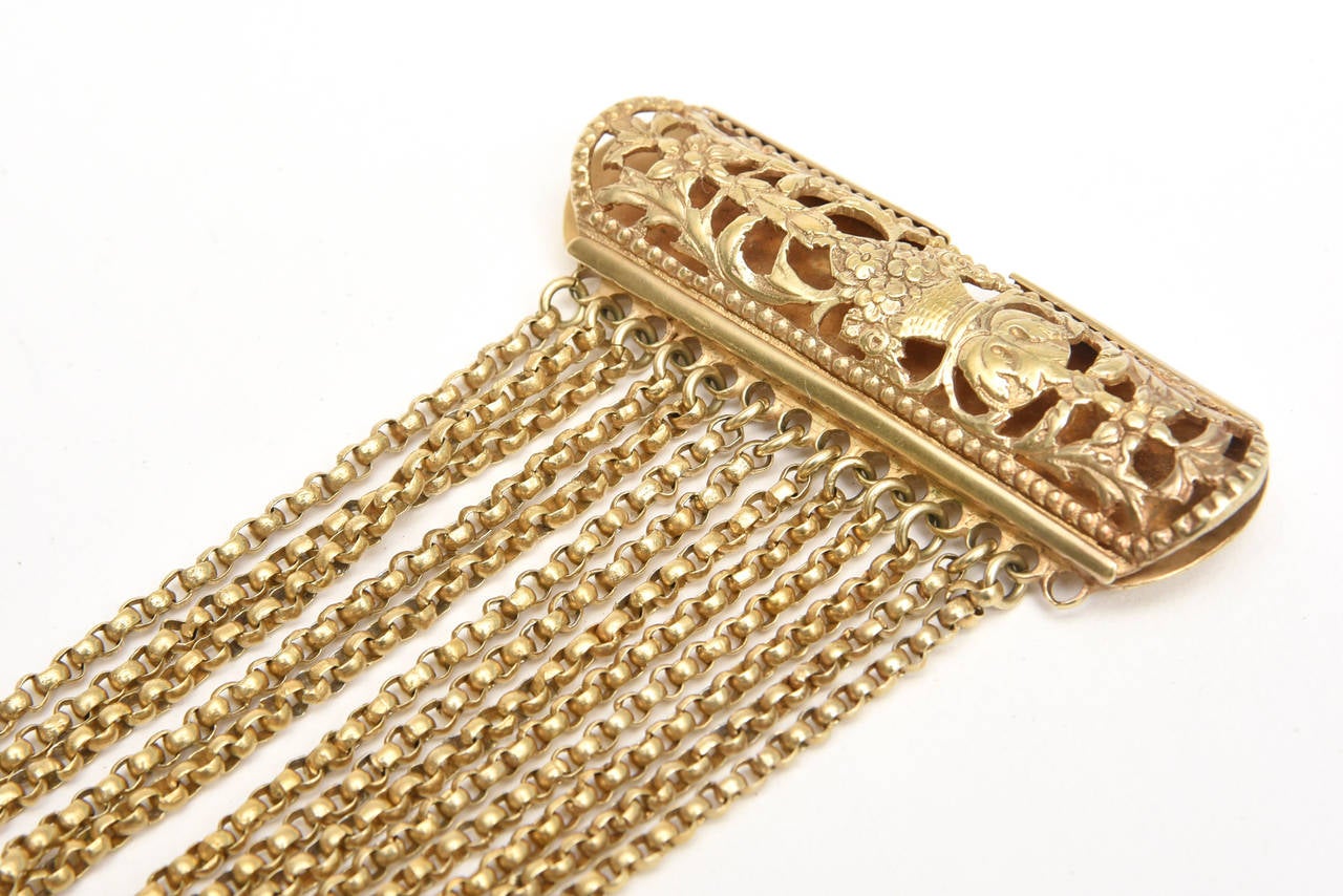 Collana con fili di perline in oro e argento con chiusura egiziana in vendita 1