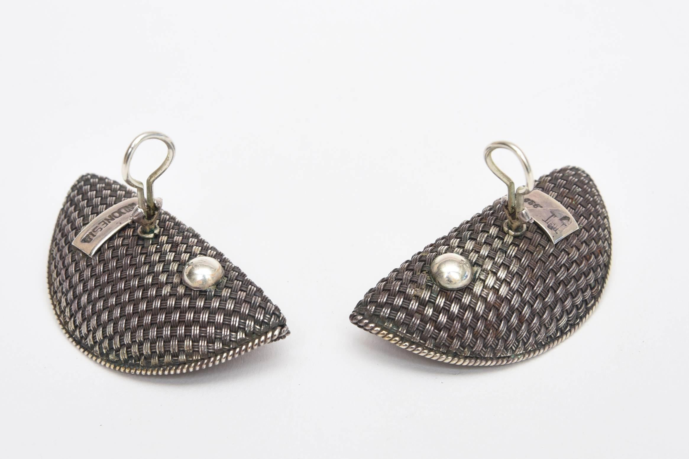 Vintage John Hardy Woven Sterling Silver Sculptural Clip On Earrings In Good Condition For Sale In North Miami, FL