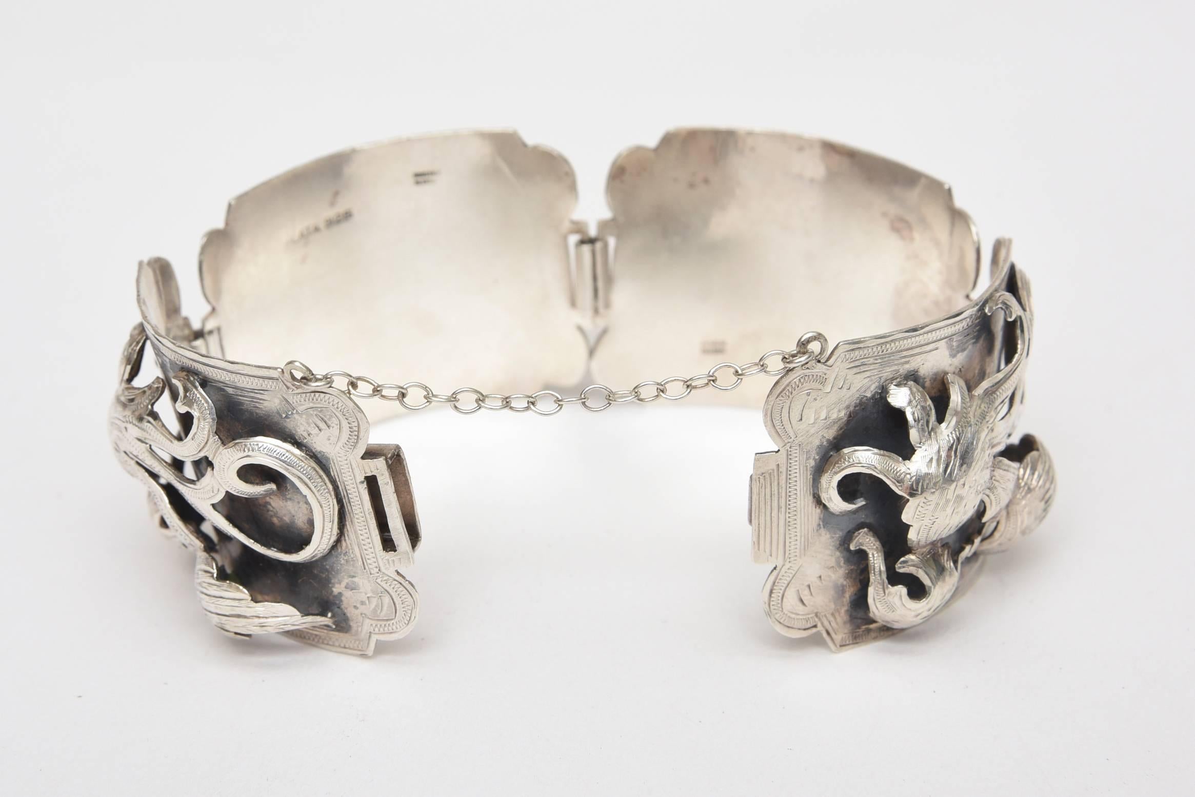 Women's Vintage Sterling Silver Dimensional Bracelet Signed Nestra  For Sale