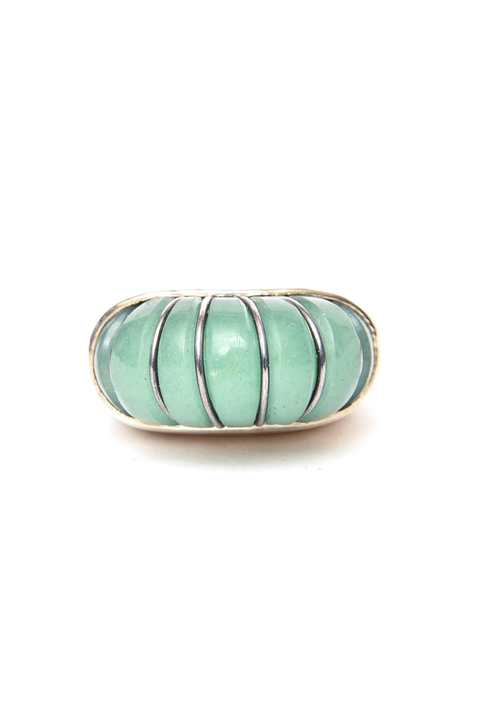 Hallmarked Sculptural Sterling Silver And Jade Dome Ring In Excellent Condition In North Miami, FL