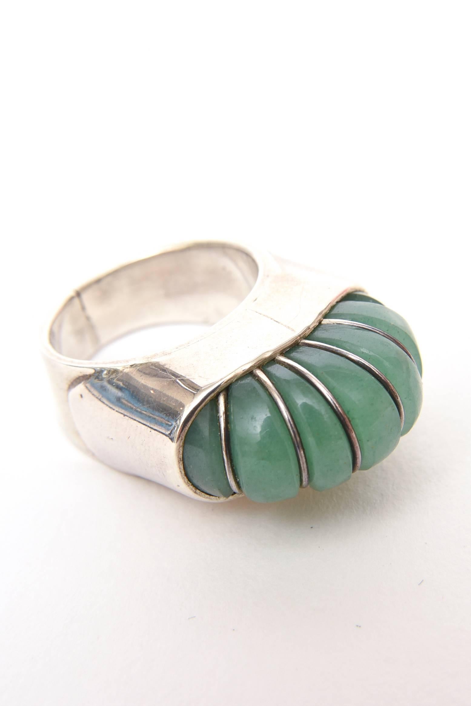 Hallmarked Sculptural Sterling Silver And Jade Dome Ring 3