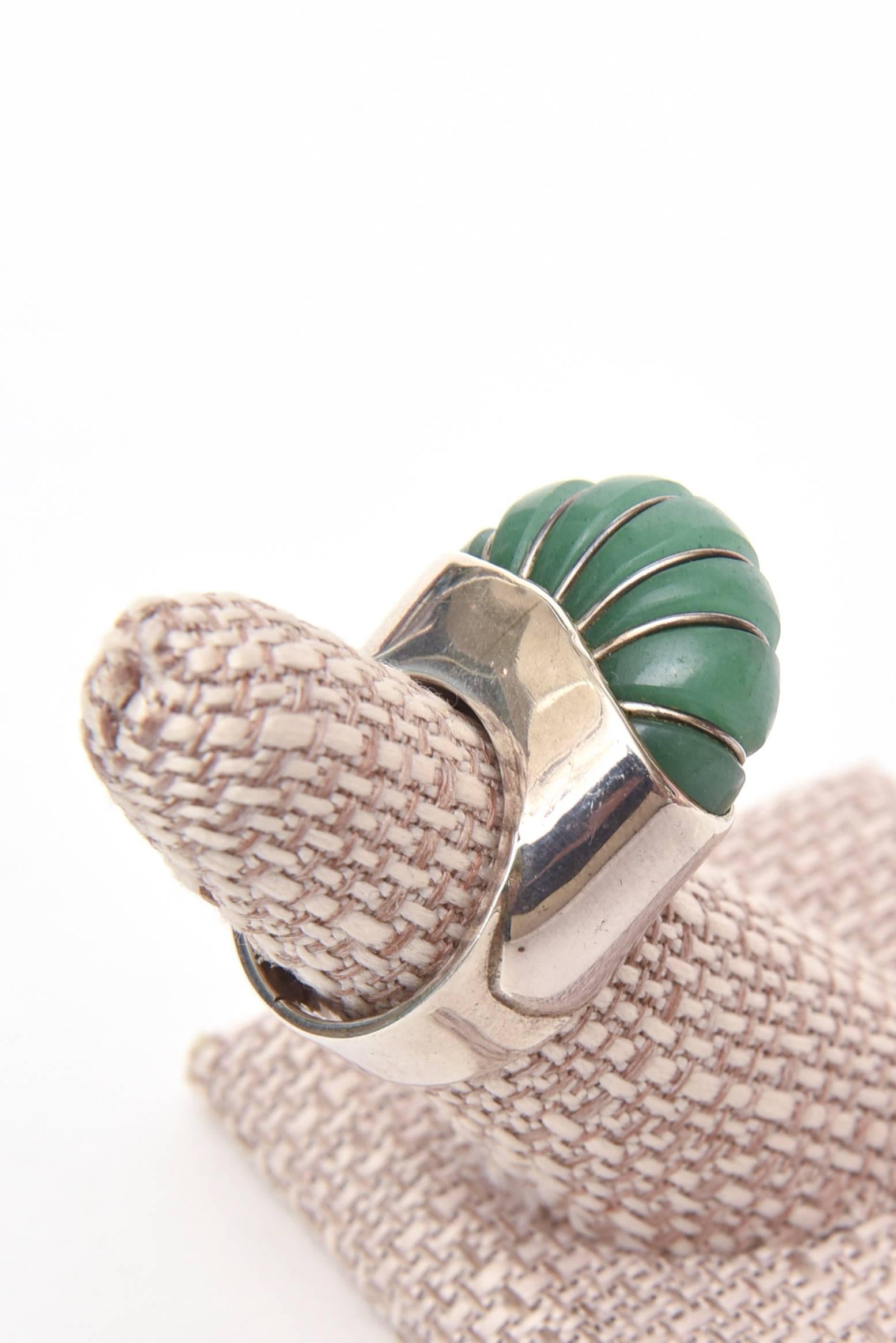 Hallmarked Sculptural Sterling Silver And Jade Dome Ring 5