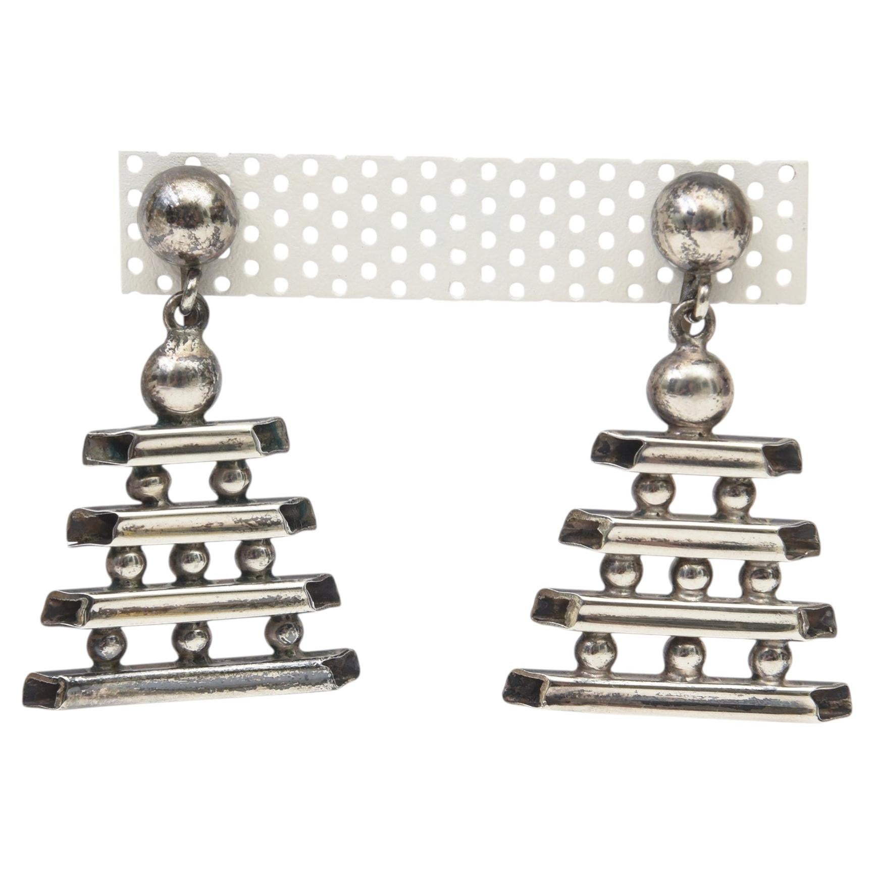 Pendientes colgantes vintage de plata de ley con diseño tipo pagoda, de los años 50, mexicanos en venta