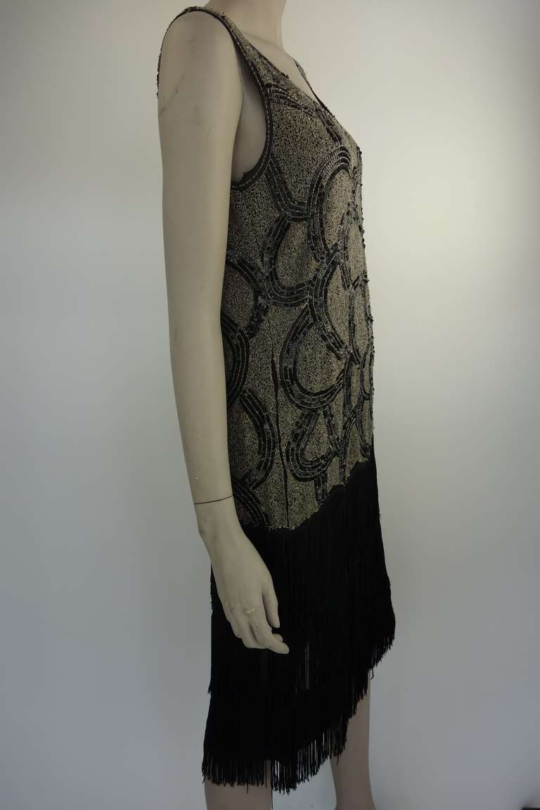 1920s Beaded and Fringe Dress In Good Condition In Cincinnati, OH