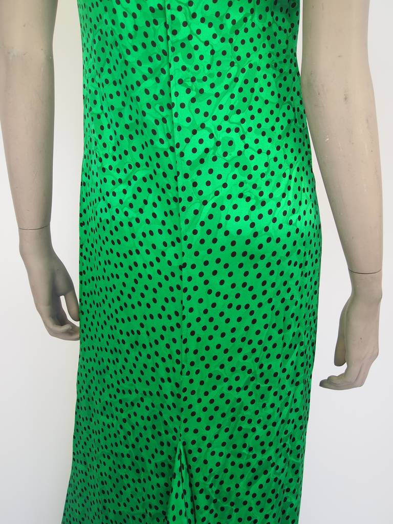 Valentino Emerald Green Silk Evening Dress, Circa 1980's In Excellent Condition In Cincinnati, OH