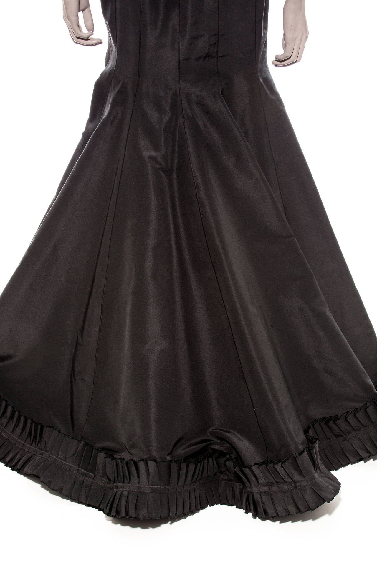 Oscar de la Renta Sleeveless Black Silk Faille Evening Dress, Spring 2007 2