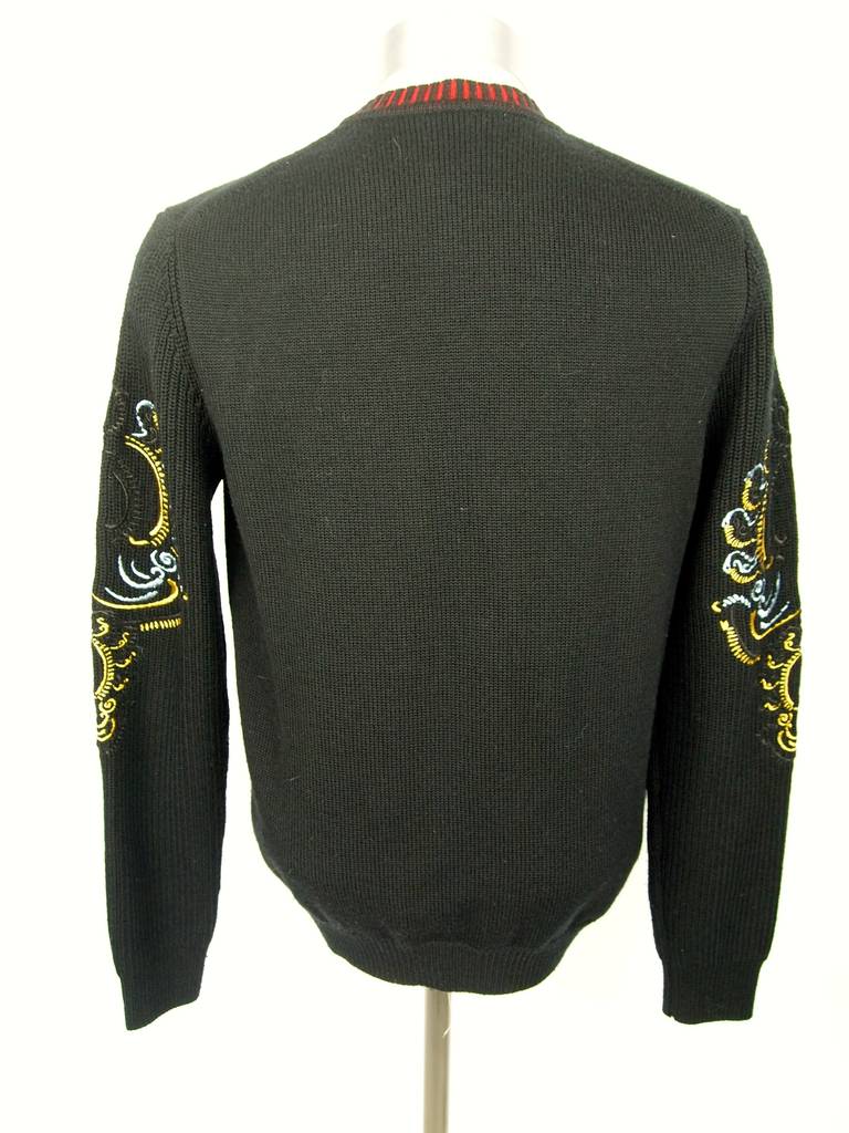 Kenzo Men's Embroidered Sweater In Excellent Condition In Cincinnati, OH