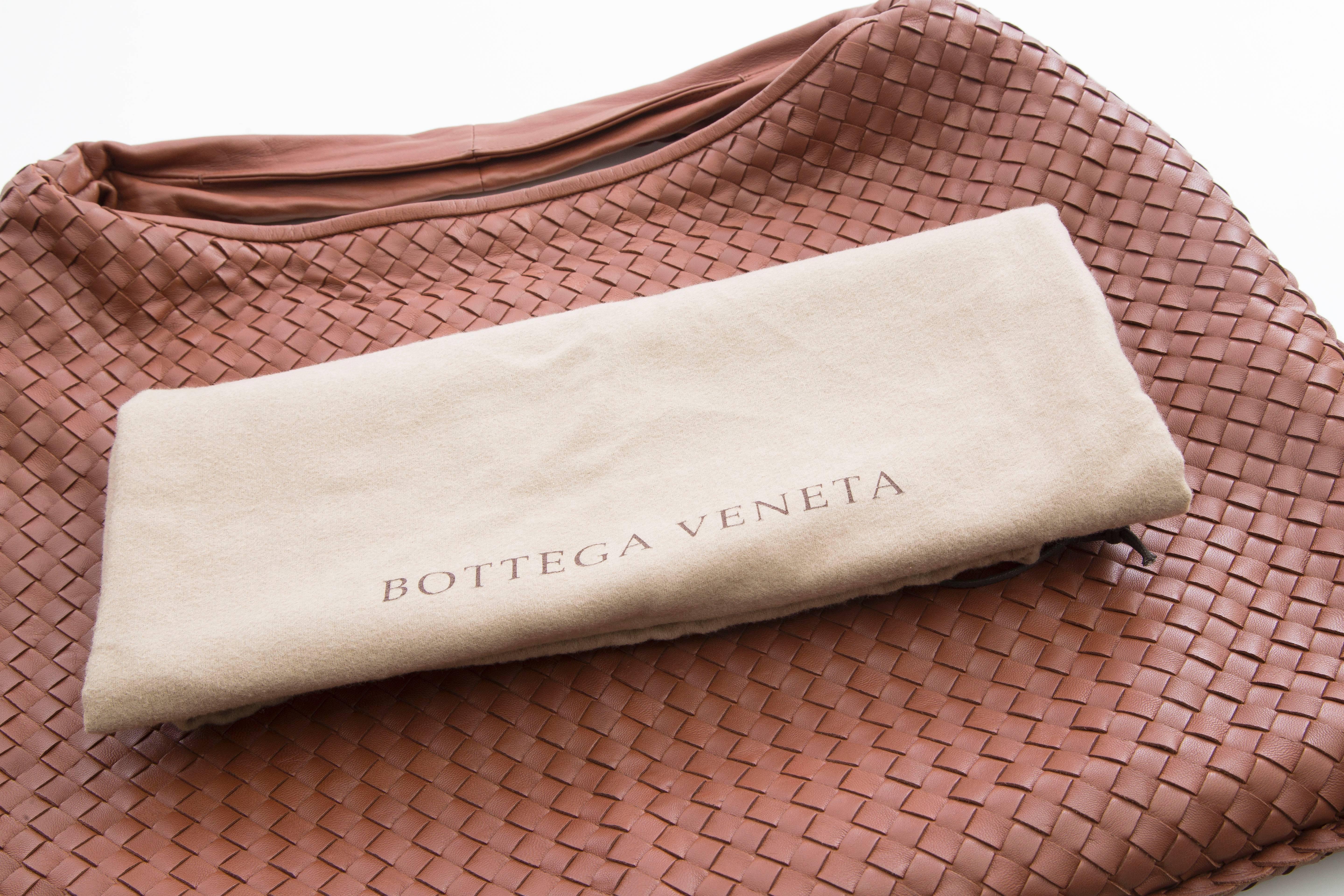 Bottega Veneta Large Intrecciato Hobo  4