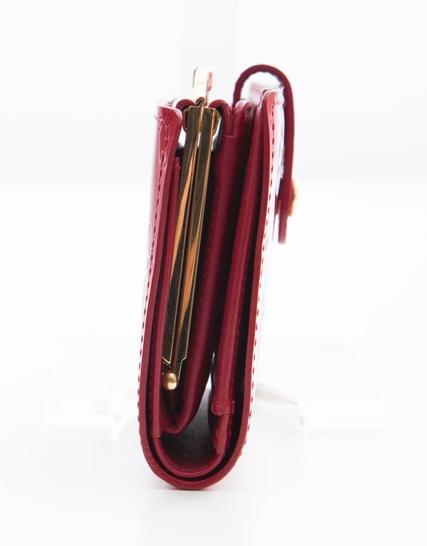 LOUIS VUITTON Vernis French Purse Wallet Rouge Fauviste 1261647