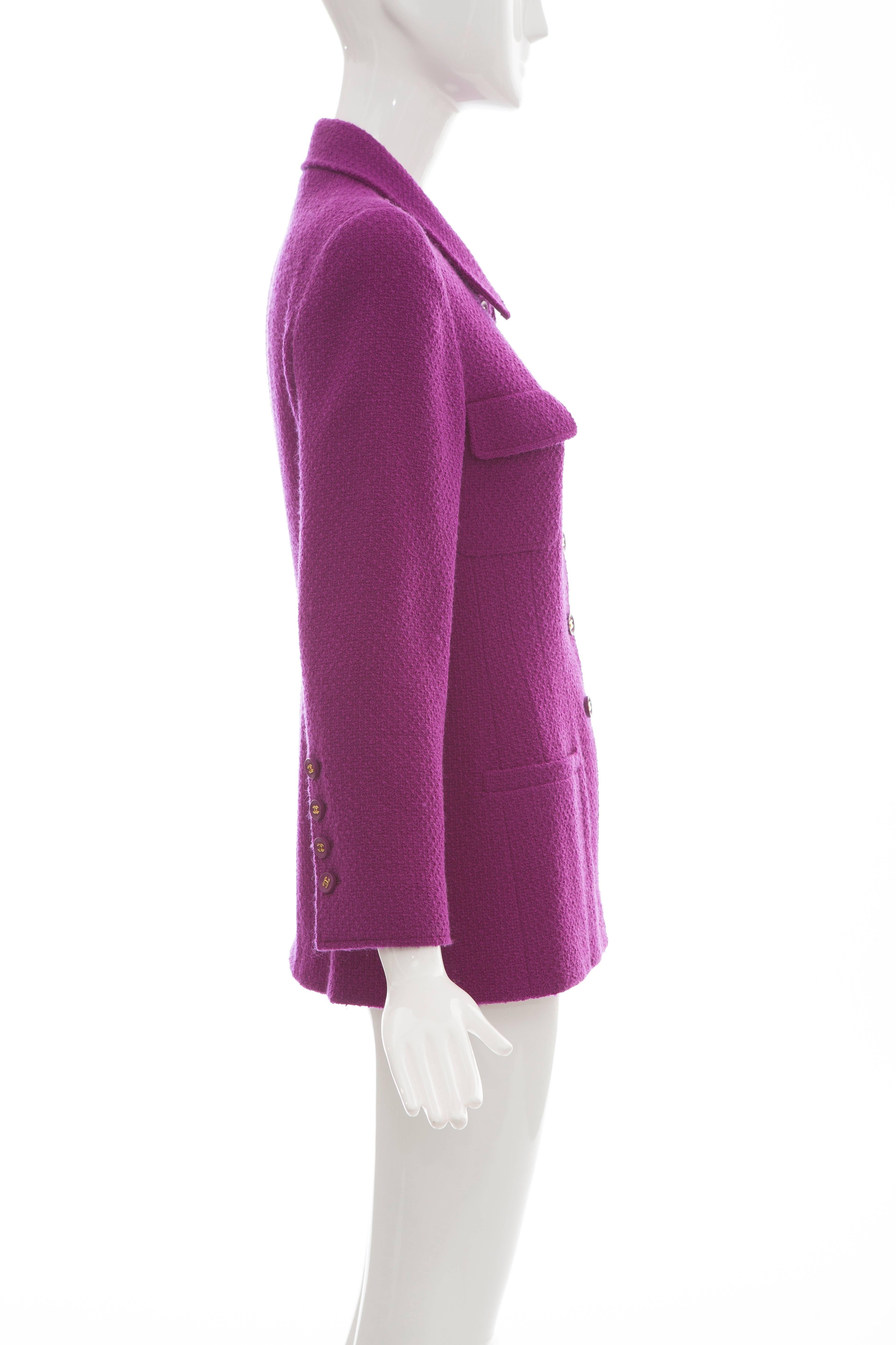 Chanel Violet Wool Crepe Button Front Jacket, Fall 1995 In Excellent Condition For Sale In Cincinnati, OH