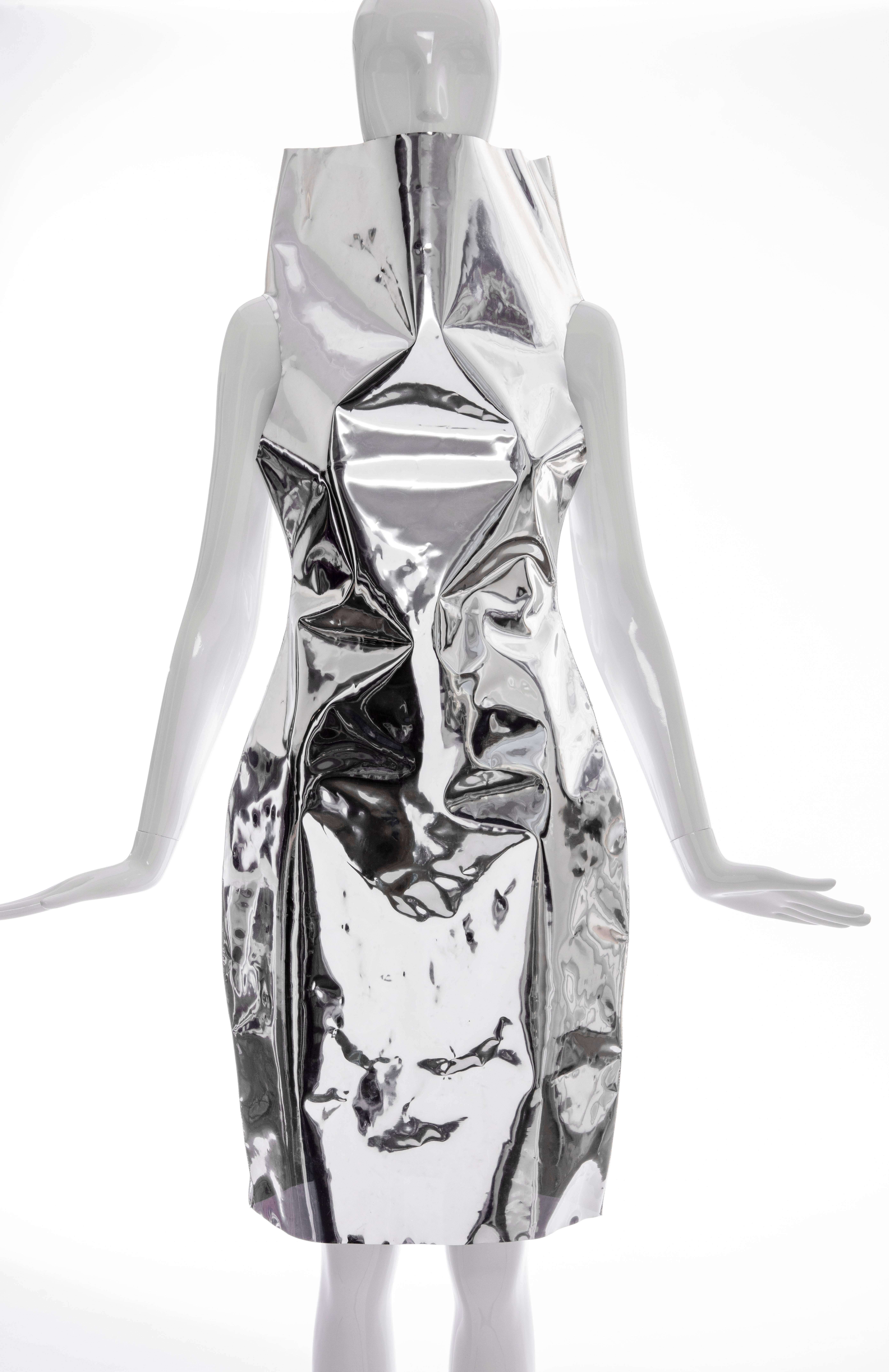 Gareth Pugh, Fall/Winter 2014, Abito sleeveless snood dress with tonal stitching, high funnel neckline and exposed zip closure at back.

IT.40
US.4

Bust 34”, Waist 30”, Hip 37”, Length 43”