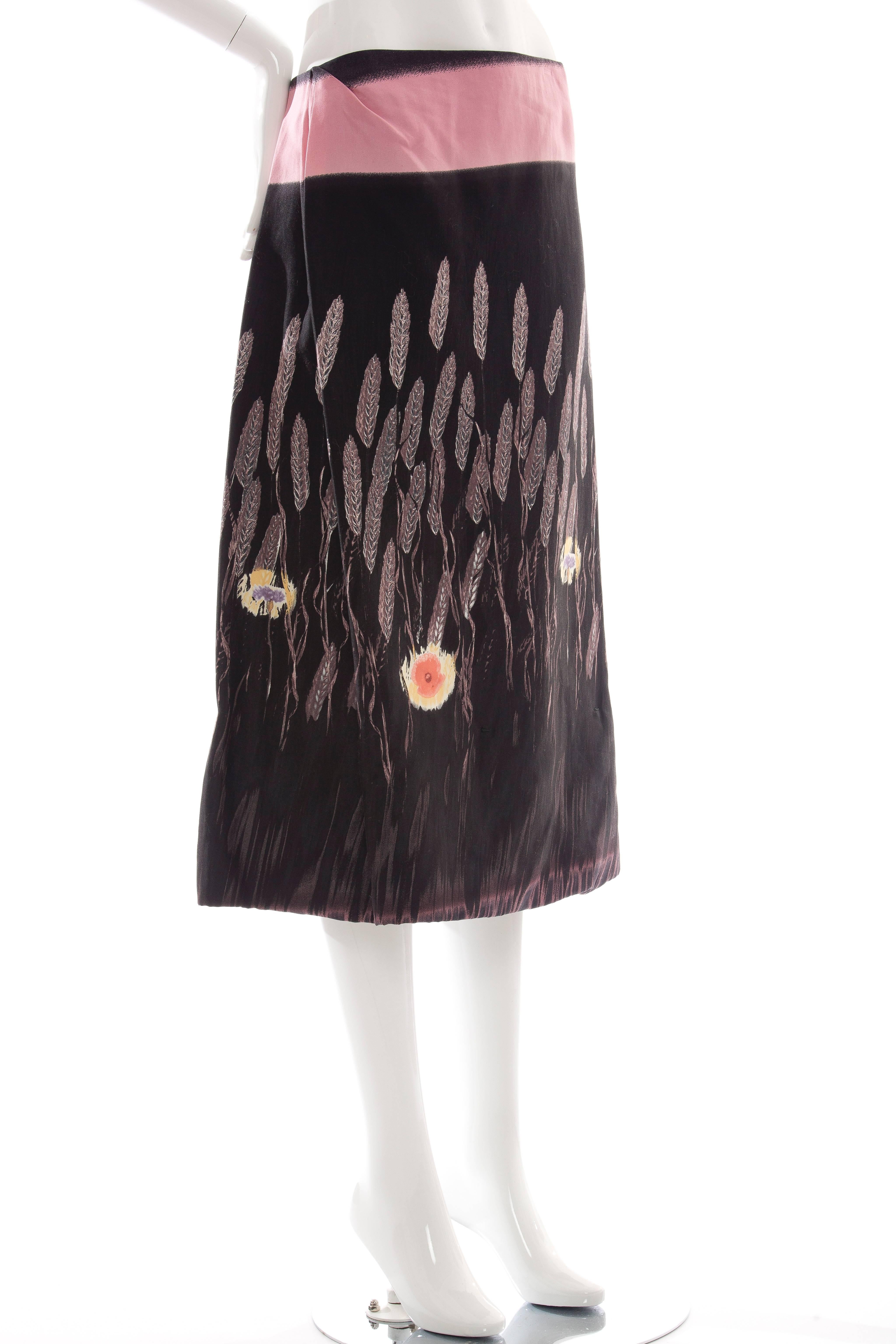 Prada, Spring-Summer 1998, lightweight printed skirt with concealed zip closure at side and fully lined.

IT. 46
US. 10

Waist 32”, Hip 42”, Length 31”
Fabric Content: 85% Cotton, 15% Silk; Lining 100% Rayon