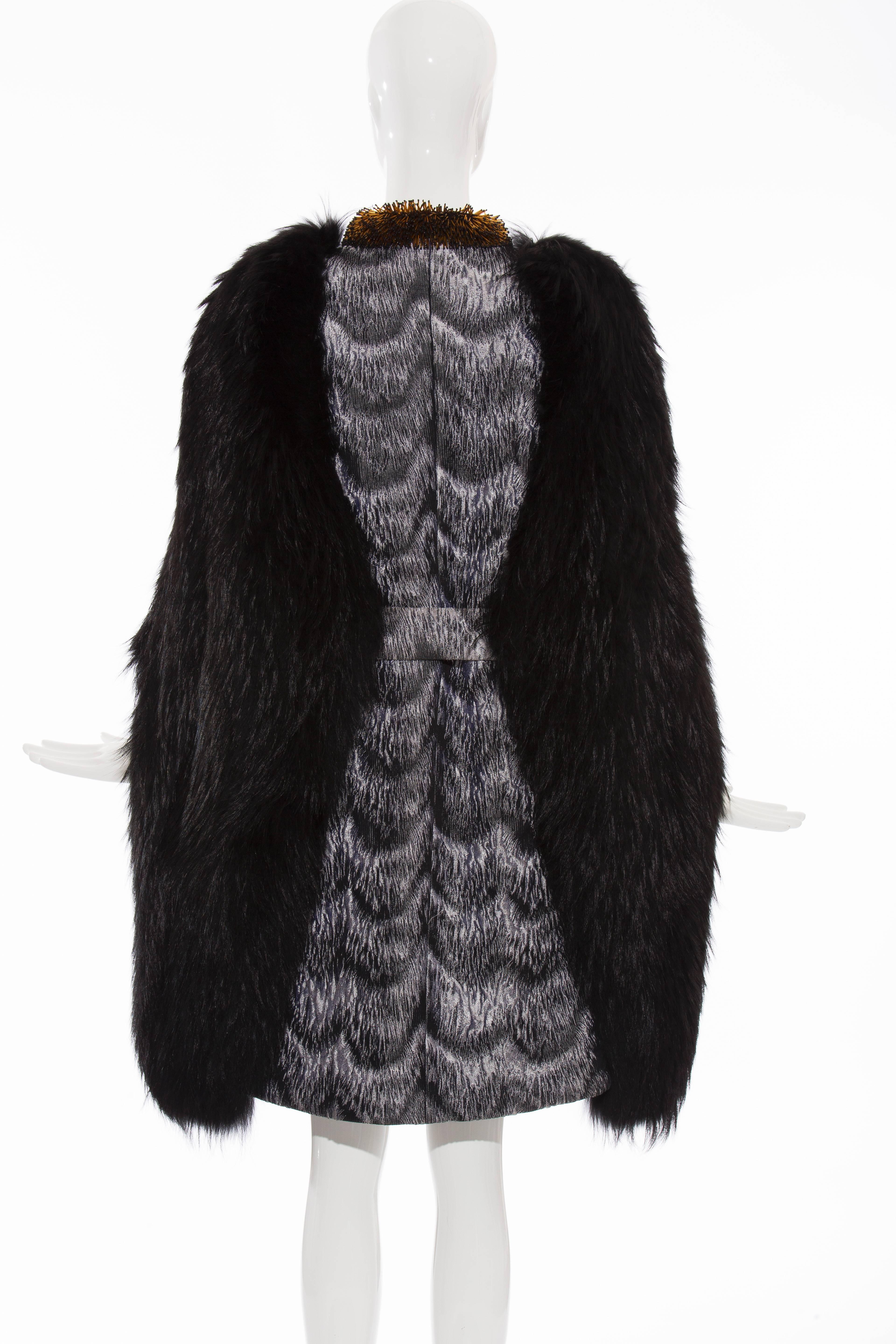 Viktor & Rolf Beaded Fox Fur Cape, Autumn - Winter 2012 In Excellent Condition In Cincinnati, OH