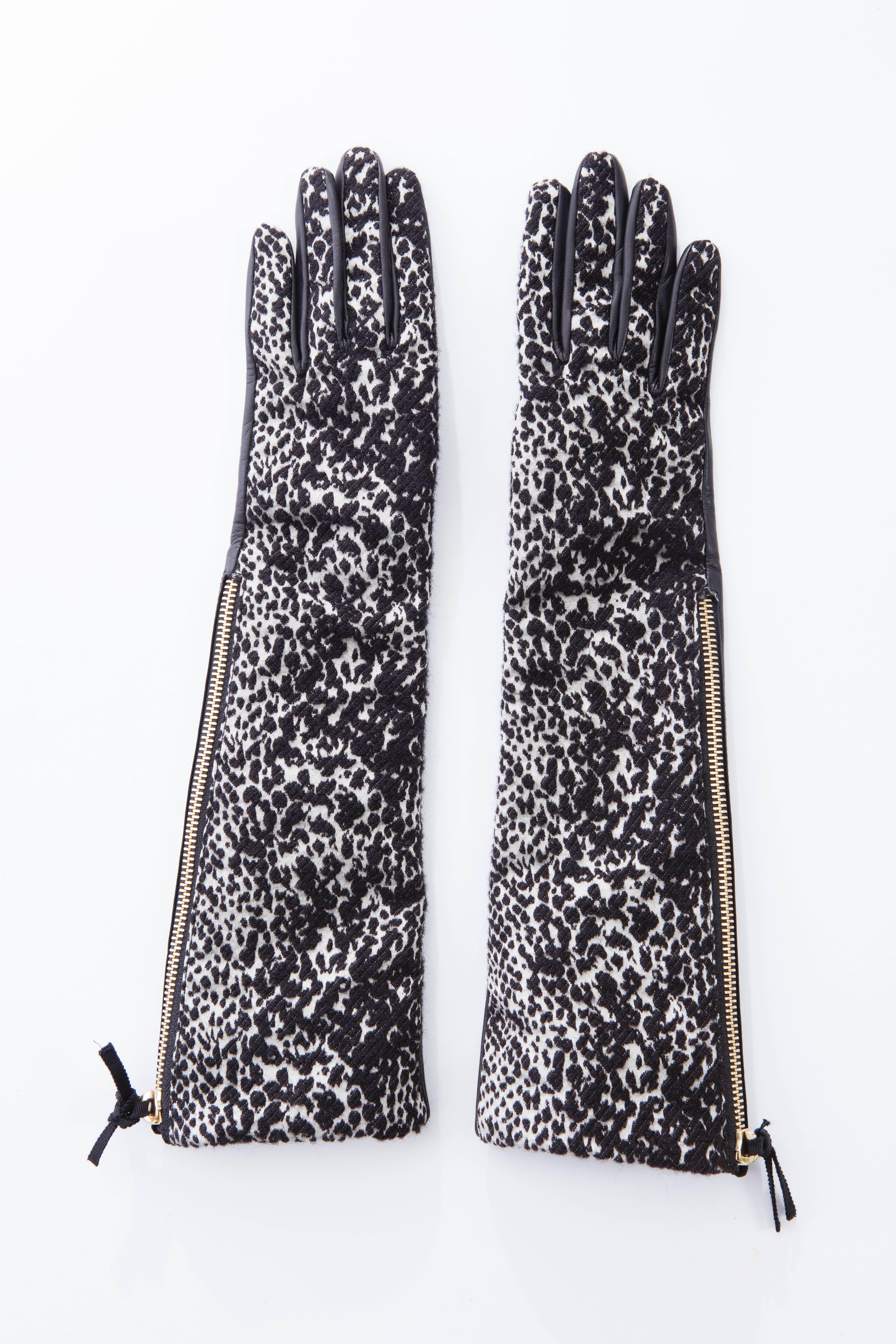 Black Lanvin Leather Gloves With Side Zip Closures