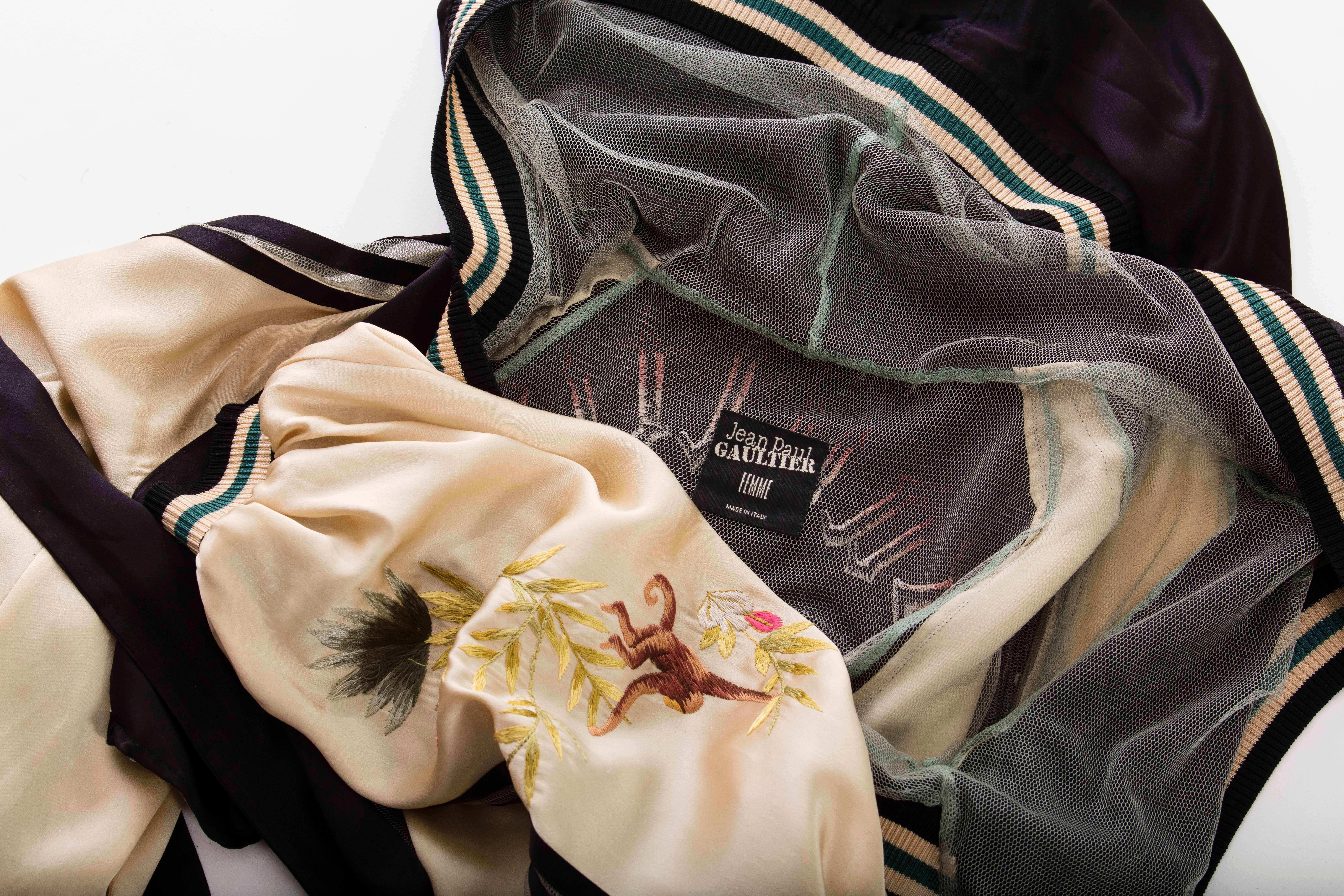 Jean Paul Gaultier Bolero-Jacke aus bestickter Seide:: Frühjahr 2007 6