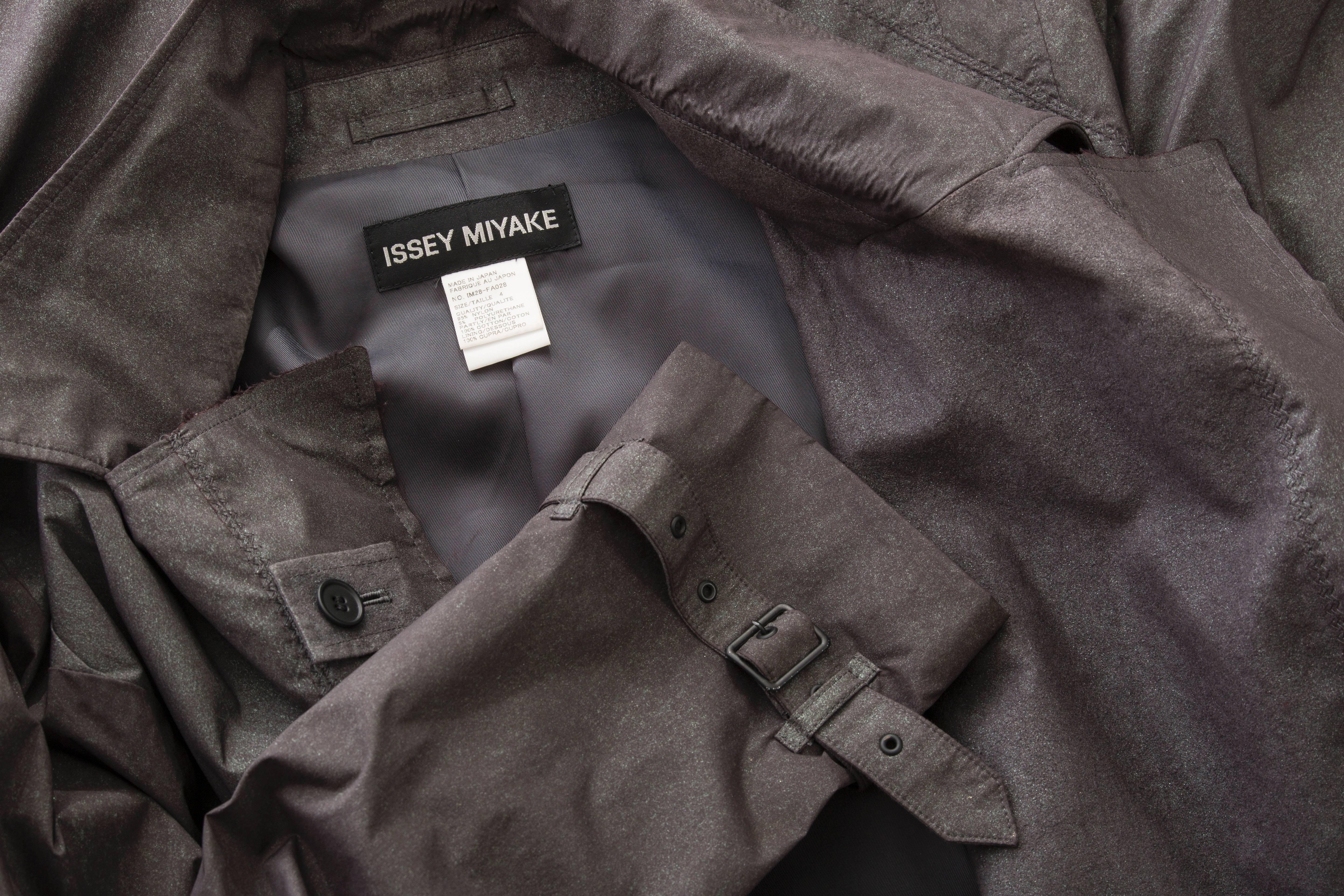 Issey Miyake Grey Double Breasted Trench Coat, Circa 1990's For Sale 2