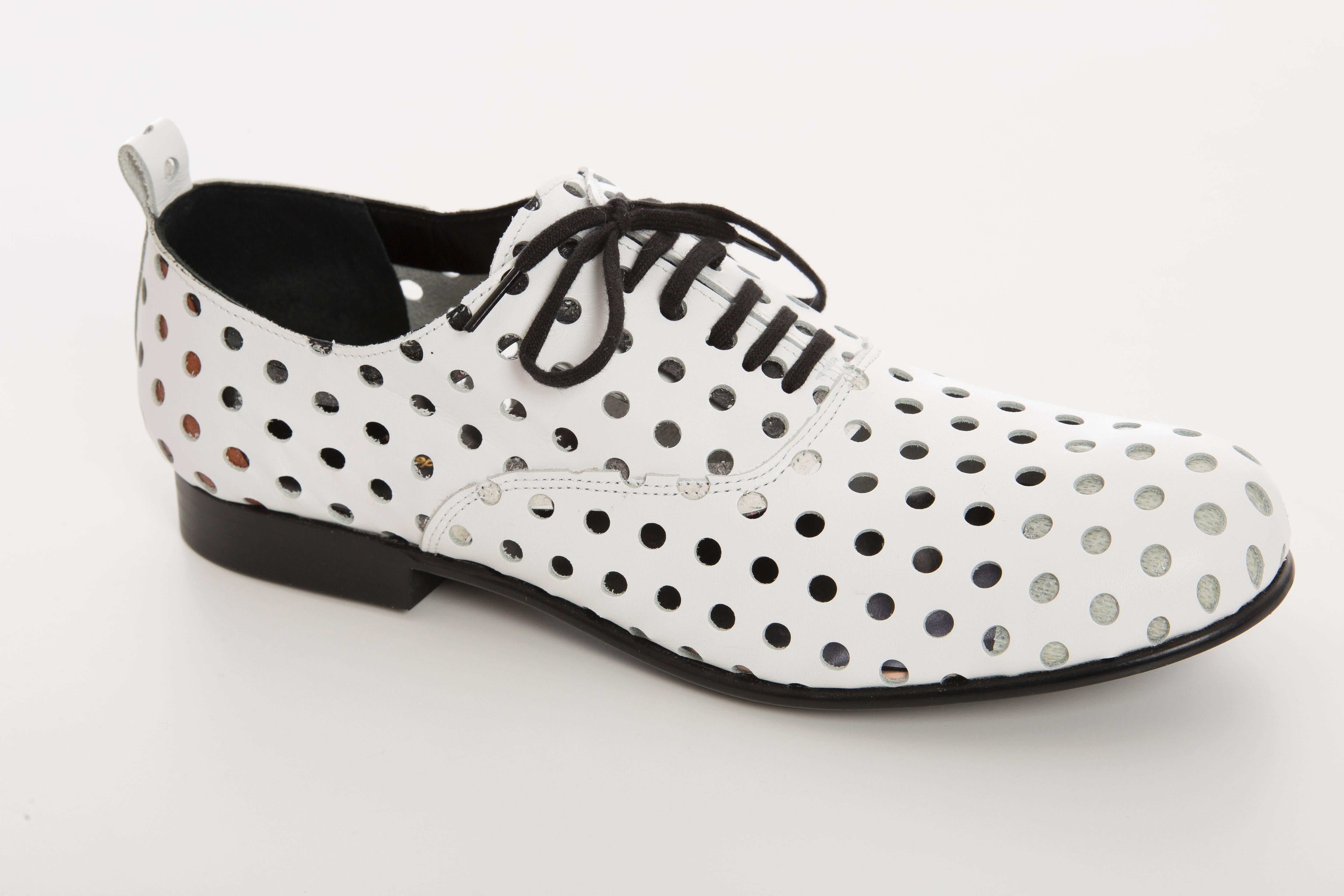 Comme des Garcons Runway White Perforated Leather Oxfords, Spring  2015 In Excellent Condition In Cincinnati, OH