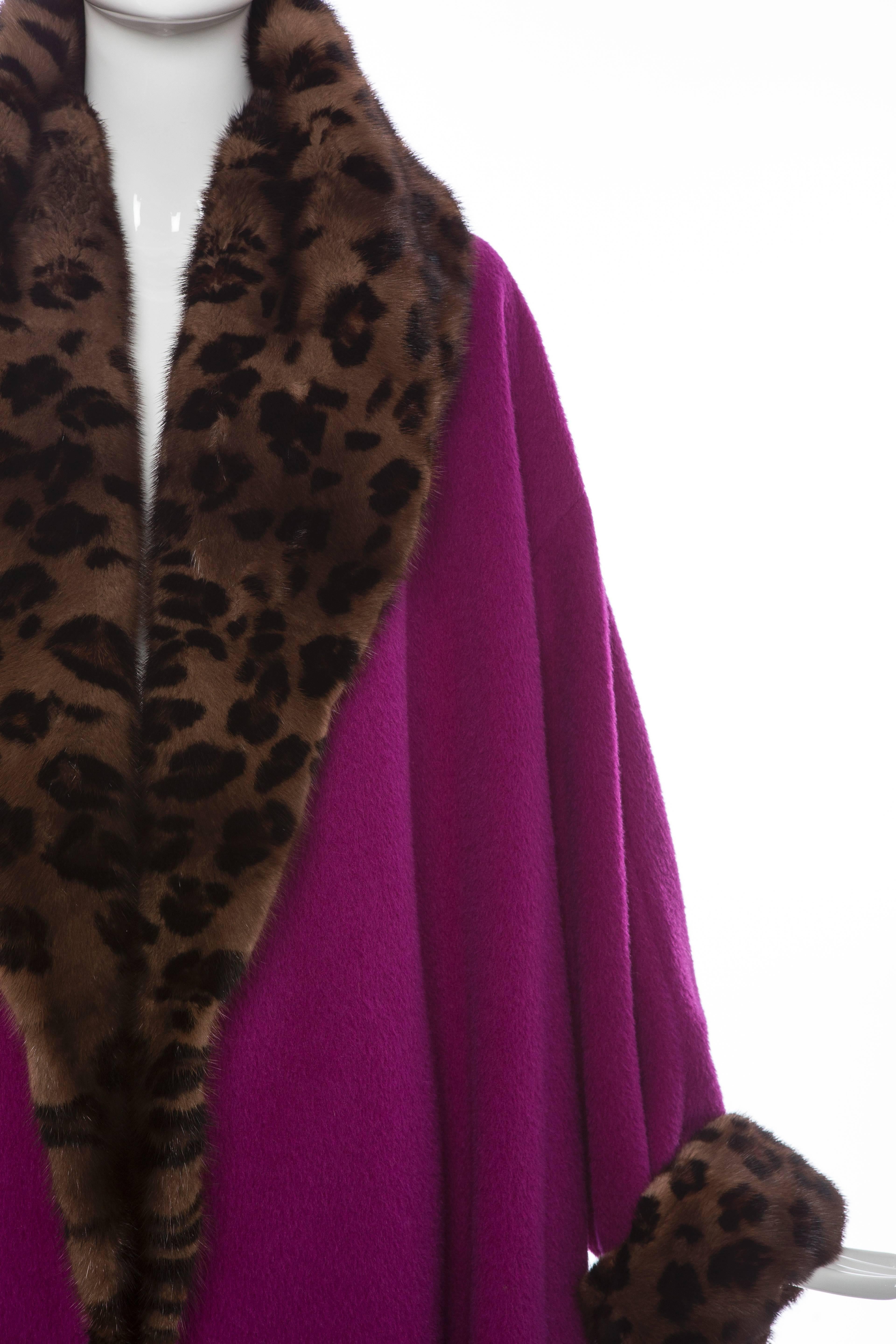  Gianni Versace for Jenny Wool Swing Coat Mink Trim Silk LIning, Circa: 1980's In Excellent Condition In Cincinnati, OH