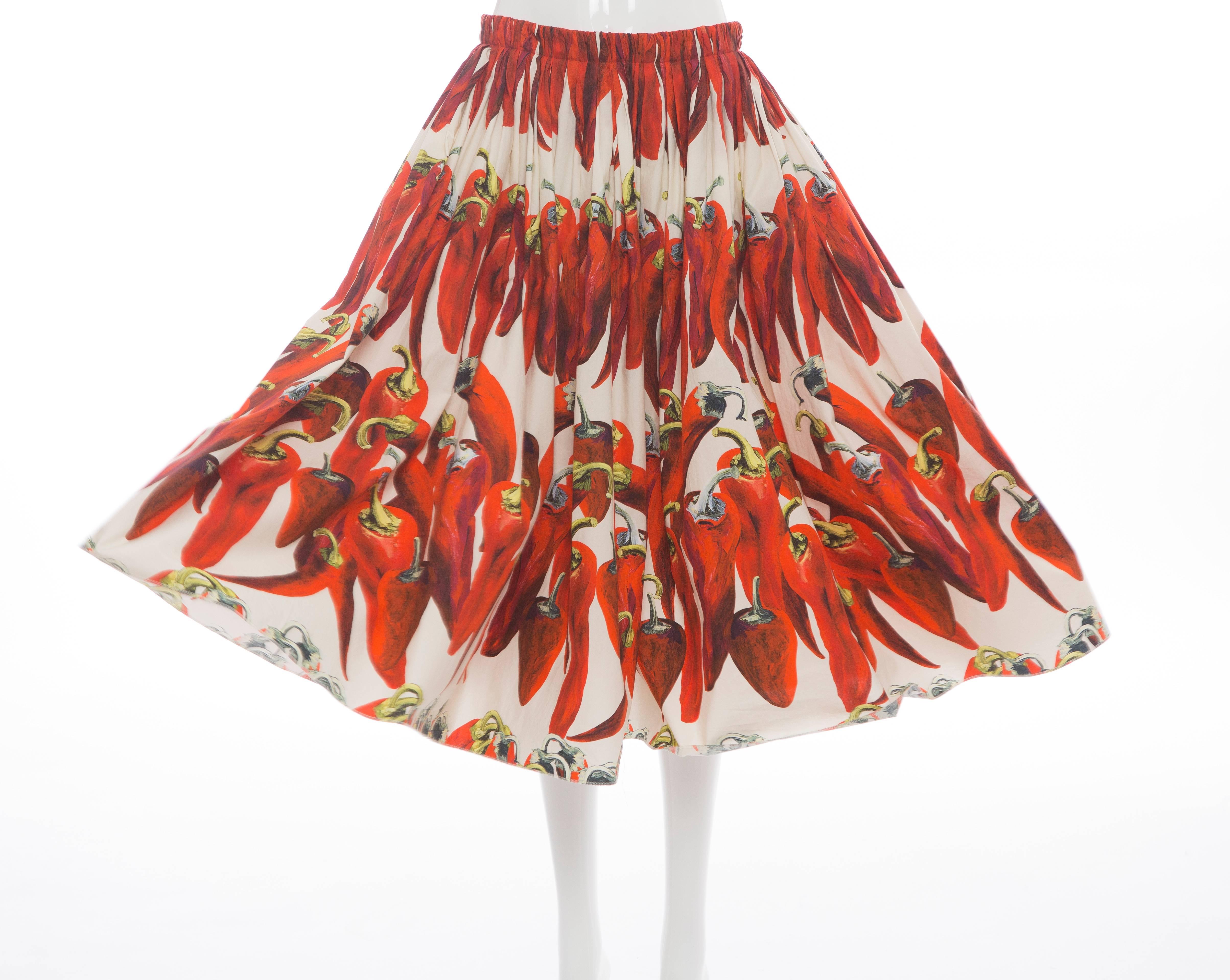 Dolce & Gabbana Cotton Chili Peppers Skirt, Spring 2012 In Excellent Condition In Cincinnati, OH