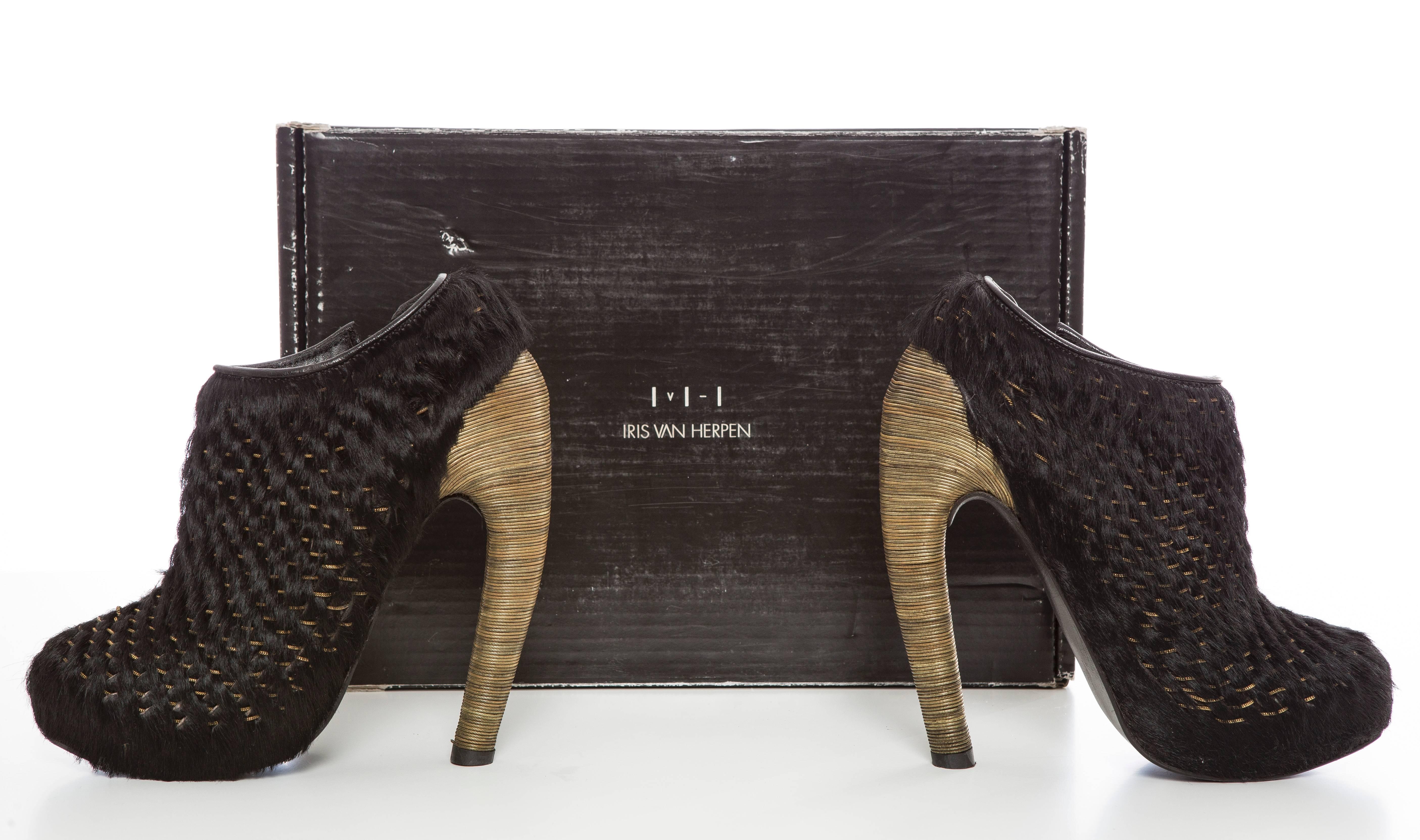 Iris Van Herpen Handmade Black Pony Hair Boots With Snake Chain Heels, Fall 2014 2