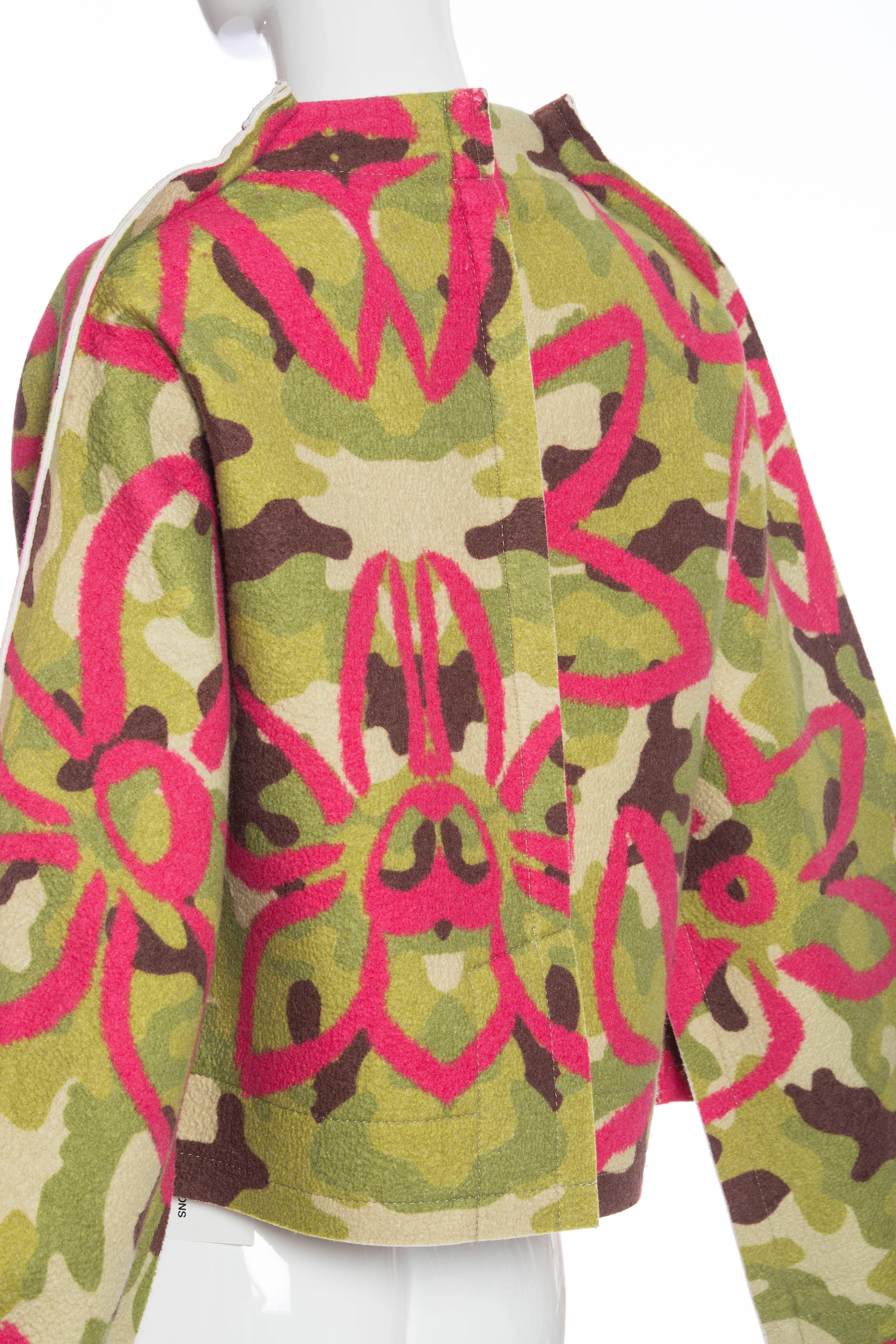 Comme des Garcons Runway 'Flat' or '2D'  Collection Camouflage Jacket, Fall 2012 In Excellent Condition For Sale In Cincinnati, OH