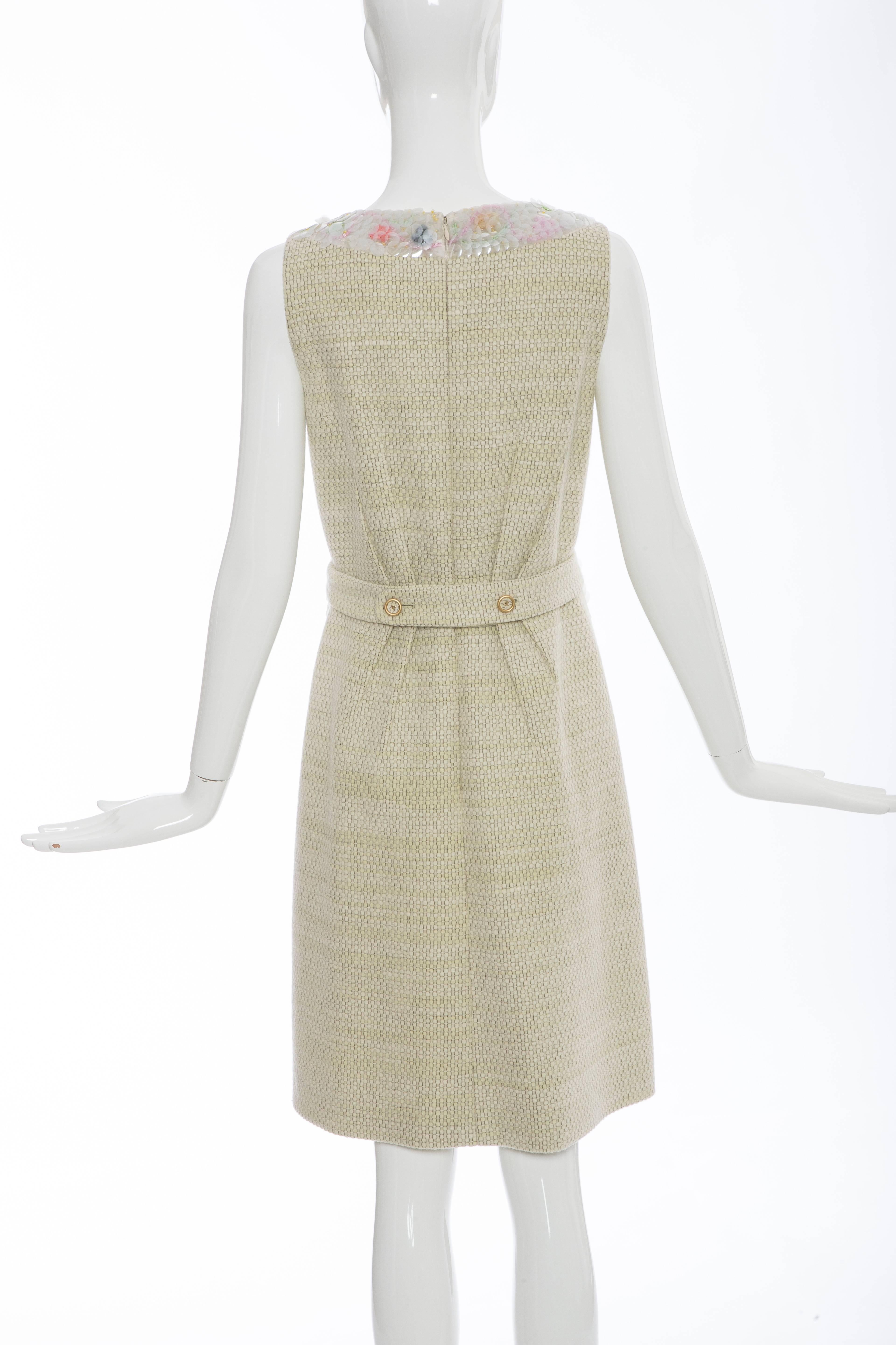 Chanel Wool Tweed Dress Clear Paillettes & Bead Embroidery, Fall 2001 In Excellent Condition In Cincinnati, OH