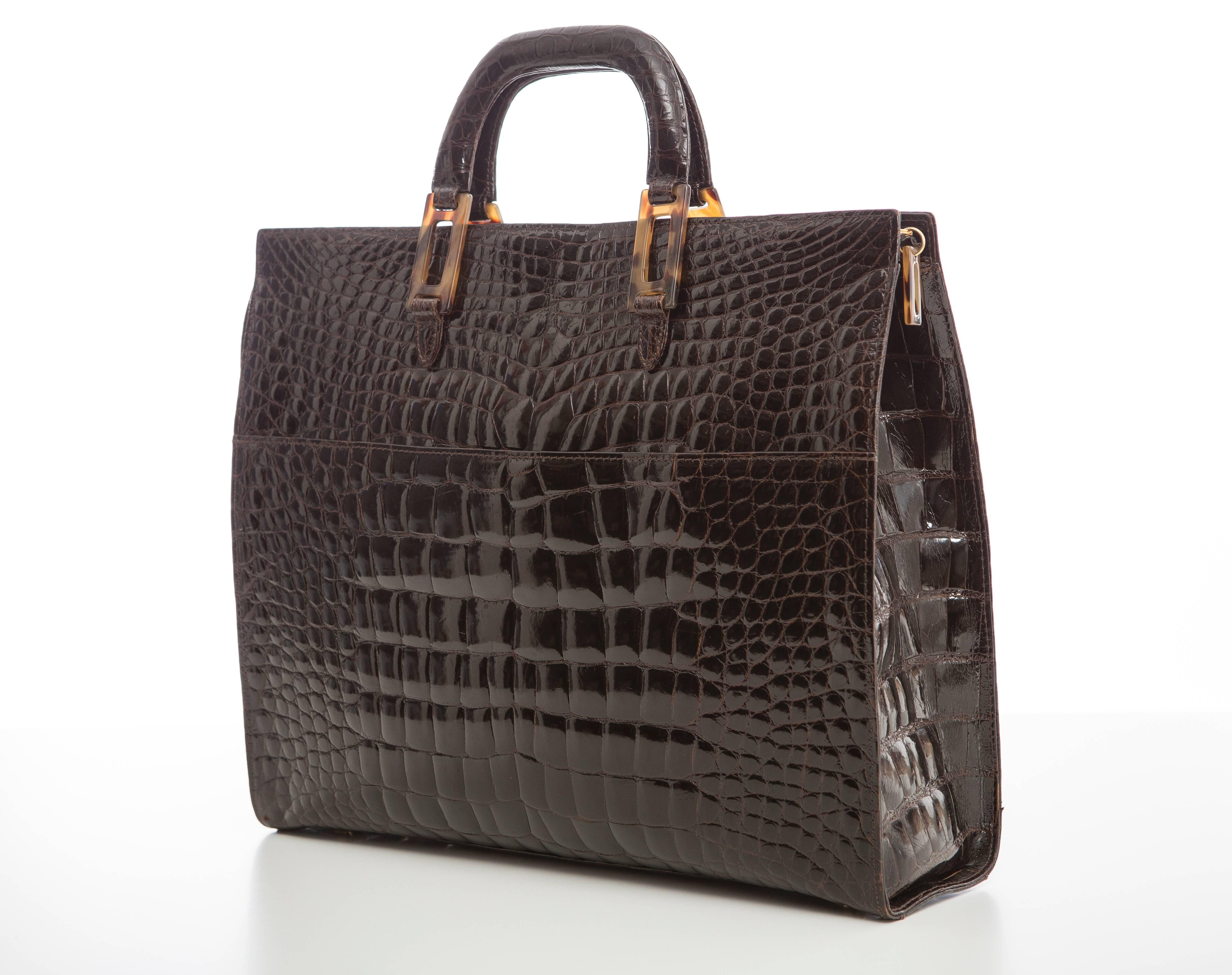 Lana Marks Chocolate Brown Alligator Tote In Excellent Condition In Cincinnati, OH
