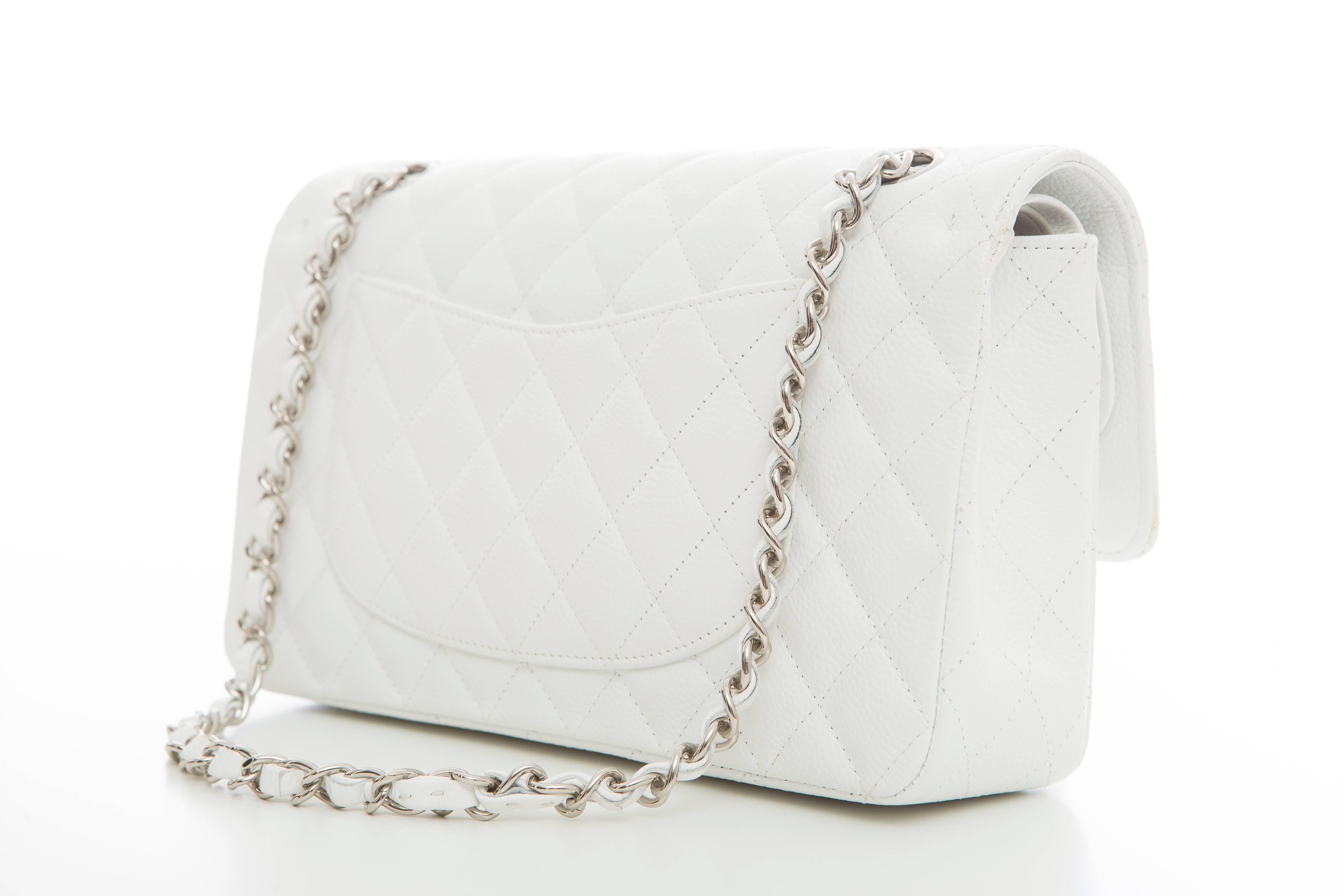 white chanel quilted bag