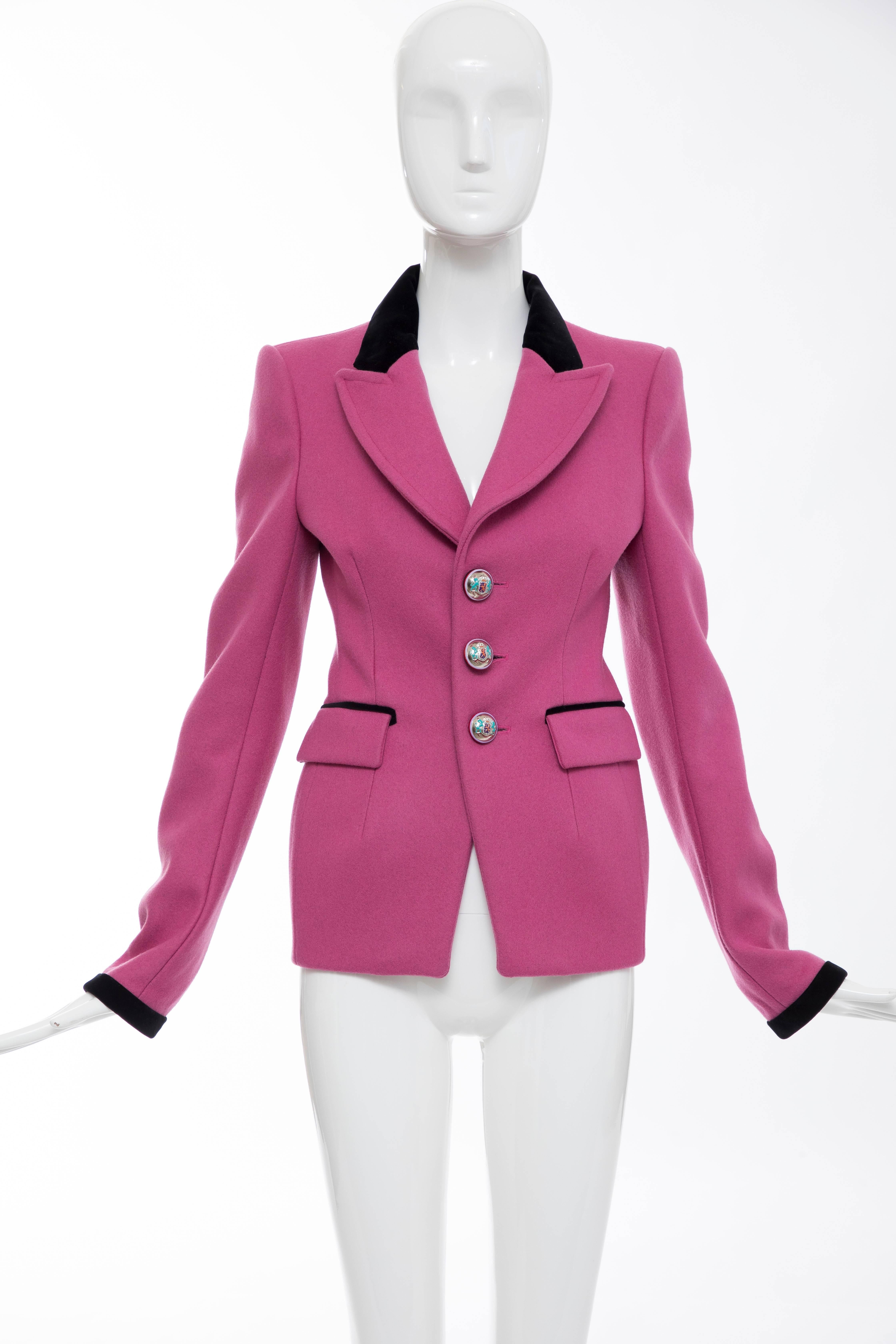 Balenciaga by Nicolas Ghesquière, Autumn-Winter 2007, runway pink structured wool blazer with notched lapel featuring black velvet trim, dual flap pockets at waist, black velvet trim at cuffs and enameled button closures.

FR. 38
US. 6

100%