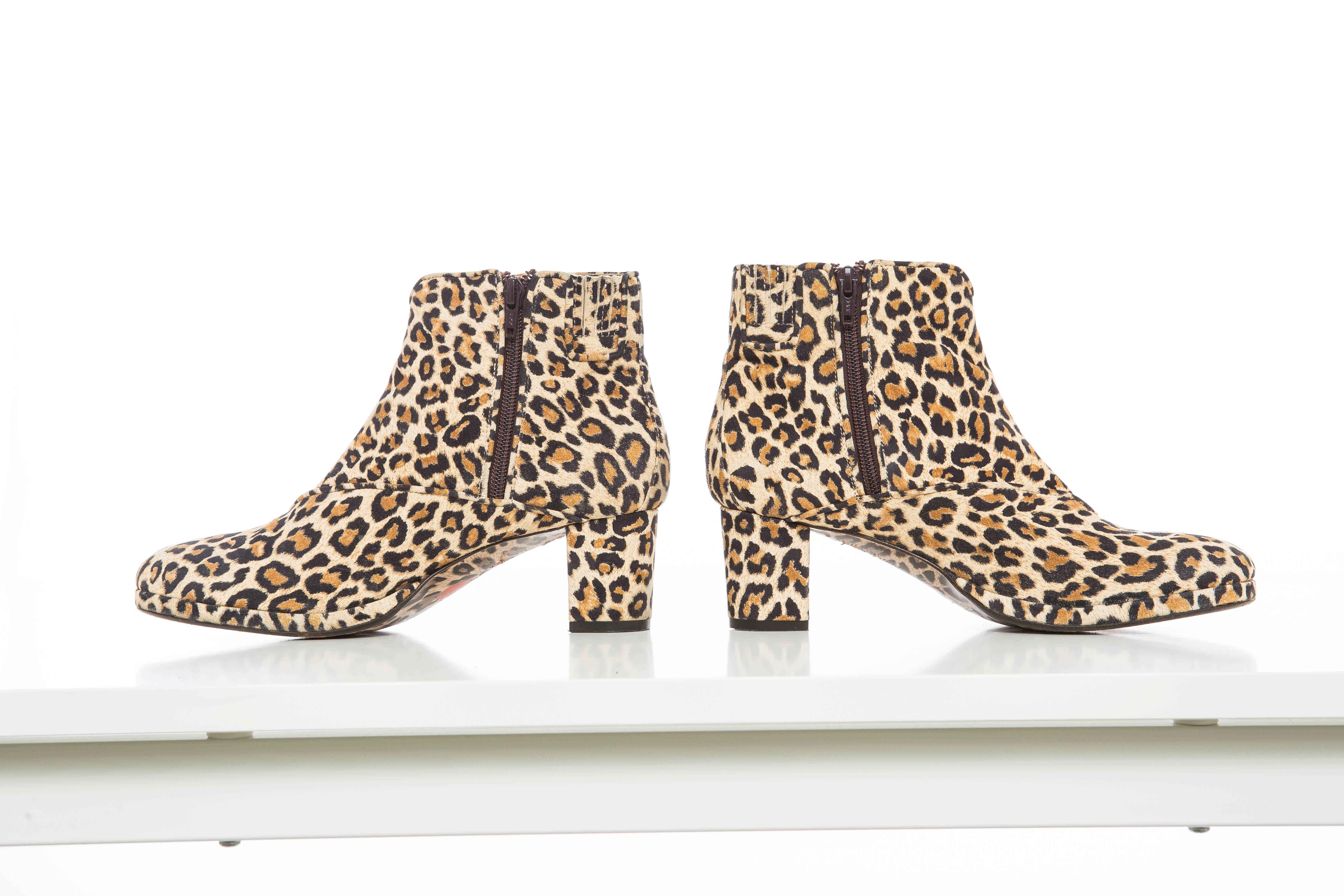 Warren Edwards Leopard Print Suede Ankle Boots In Excellent Condition For Sale In Cincinnati, OH