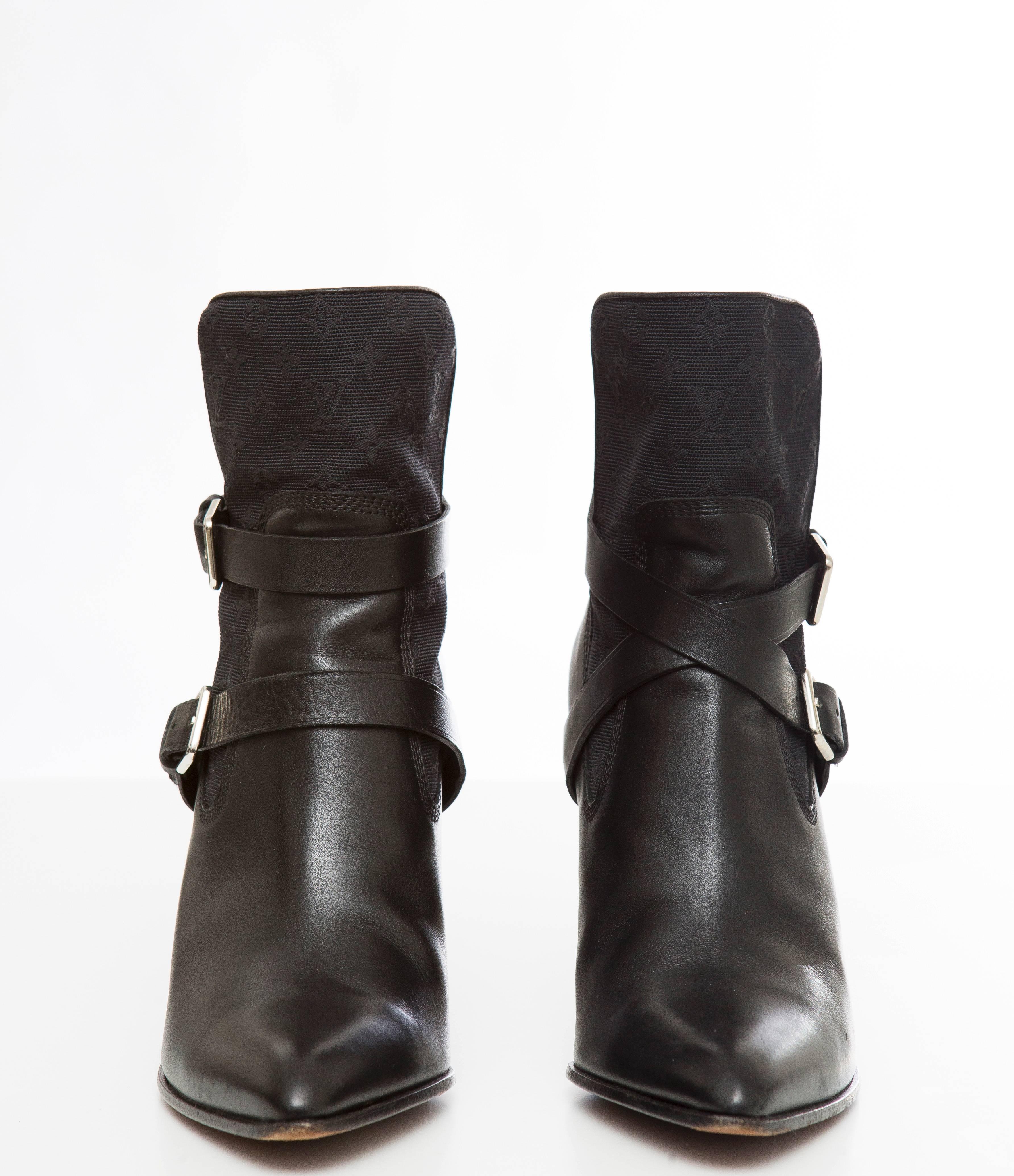 Louis Vuitton Black Leather Ankle Boots In Excellent Condition In Cincinnati, OH