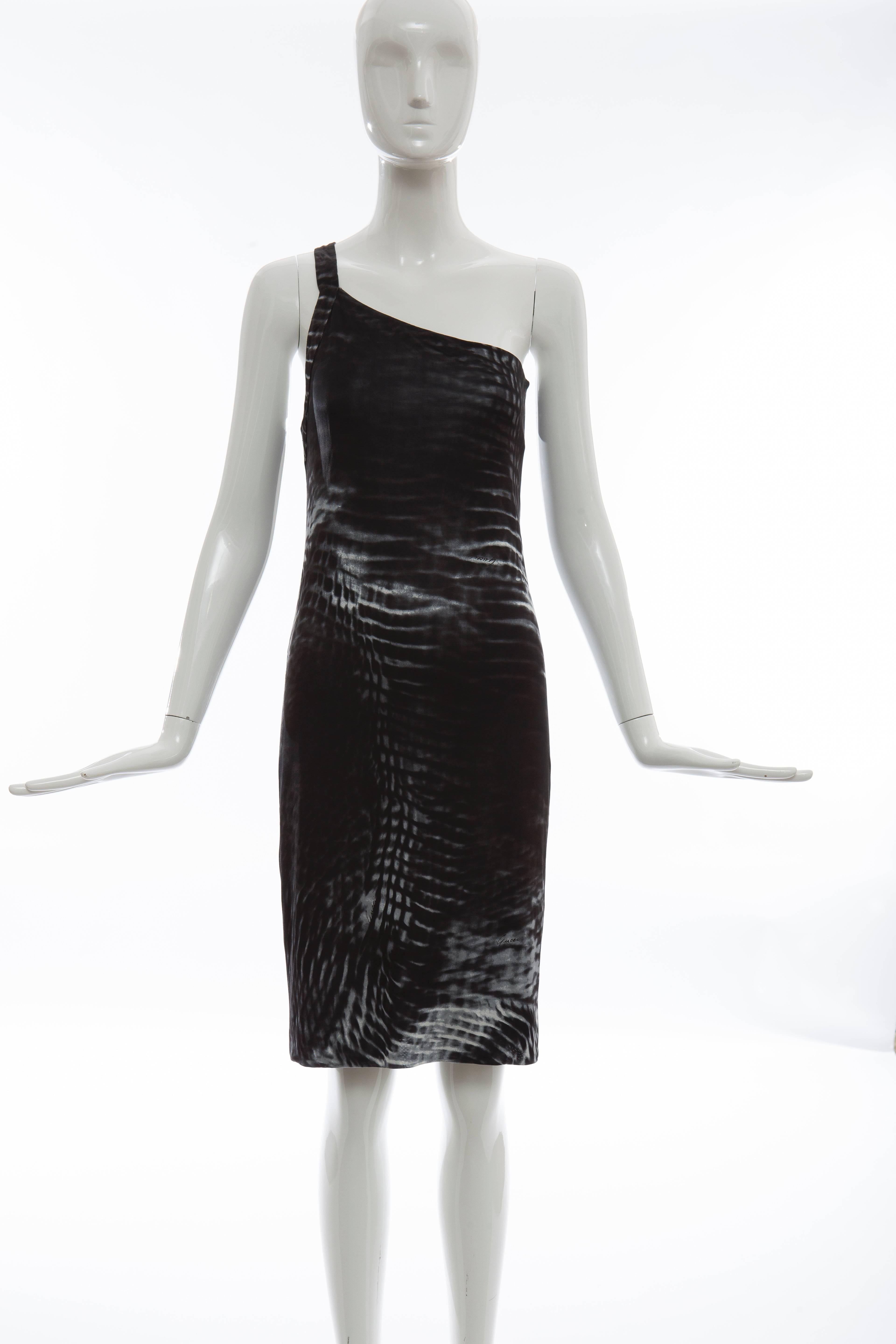 Tom Ford for Gucci, Spring-Summer 2000 one-shoulder dress with abstract print throughout, thin single strap and tonal stitching.

IT.38
US. 2

Bust: 30