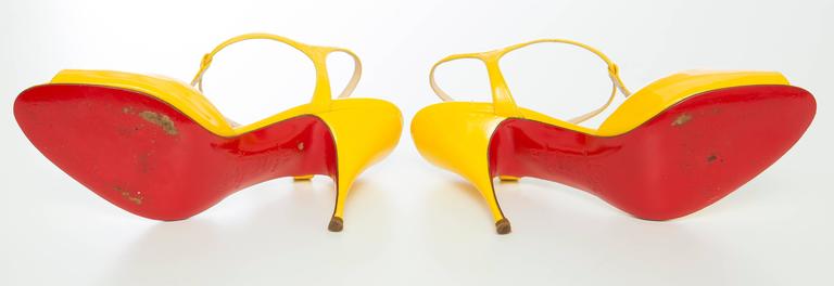 roger vivier flats sizing