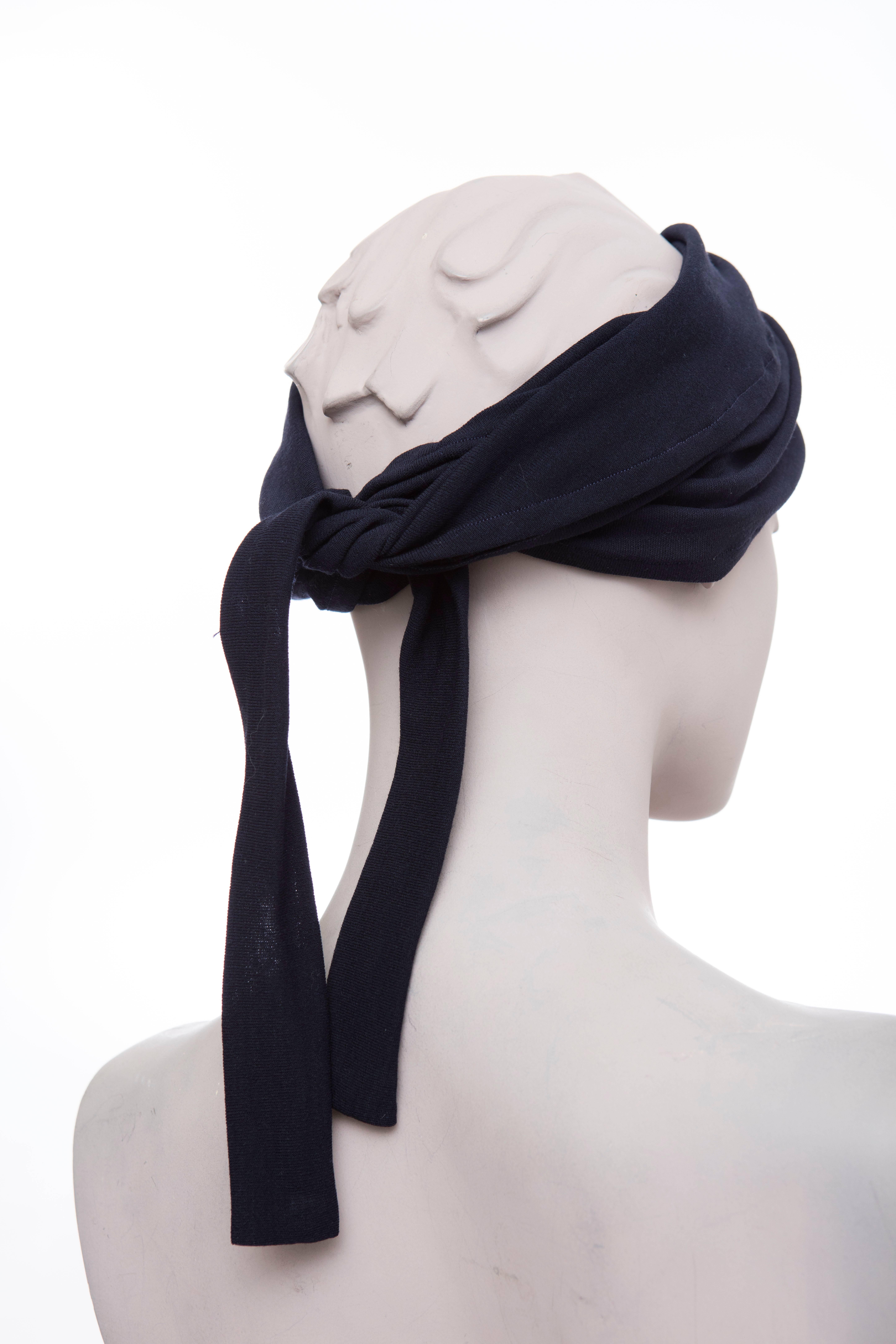 Maeve Carr For Donna Karan Navy Blue Jersey Turban, Circa 1980's In Excellent Condition For Sale In Cincinnati, OH