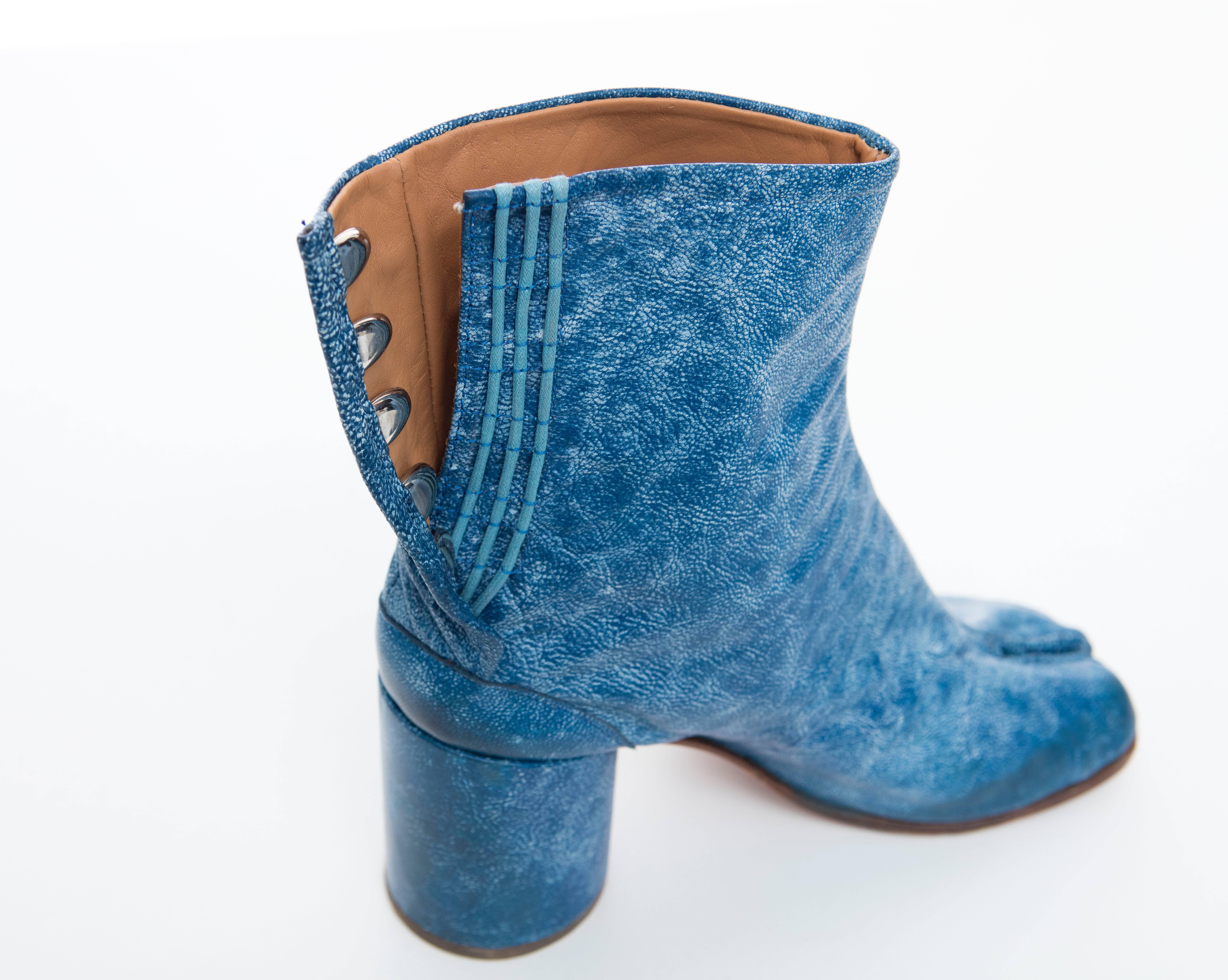 Maison Martin Margiela Blue Leather Tabi Boots  In Excellent Condition In Cincinnati, OH