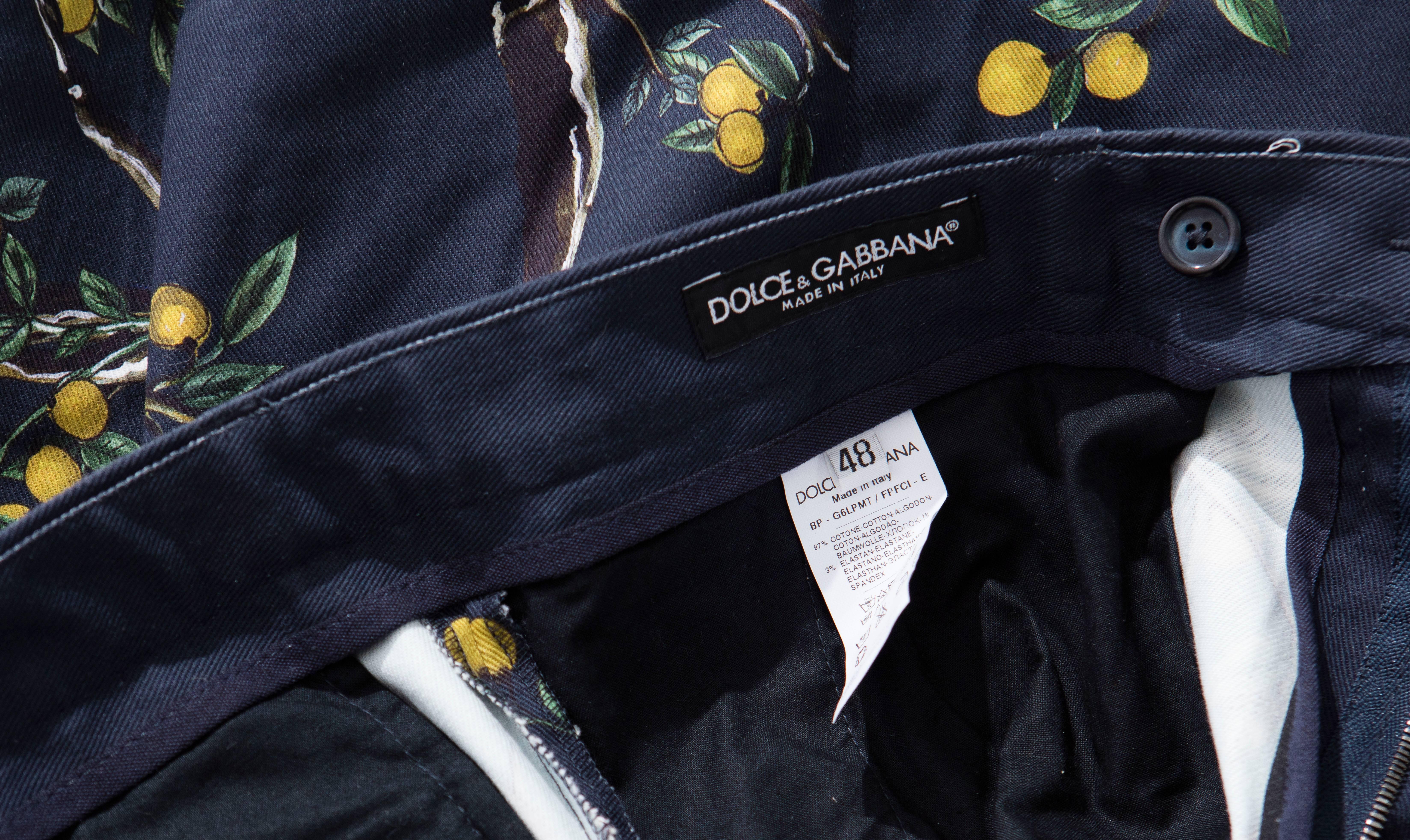 Dolce & Gabbana Men's Black Printed Birds Lemons Cotton Shorts, Spring 2016 4