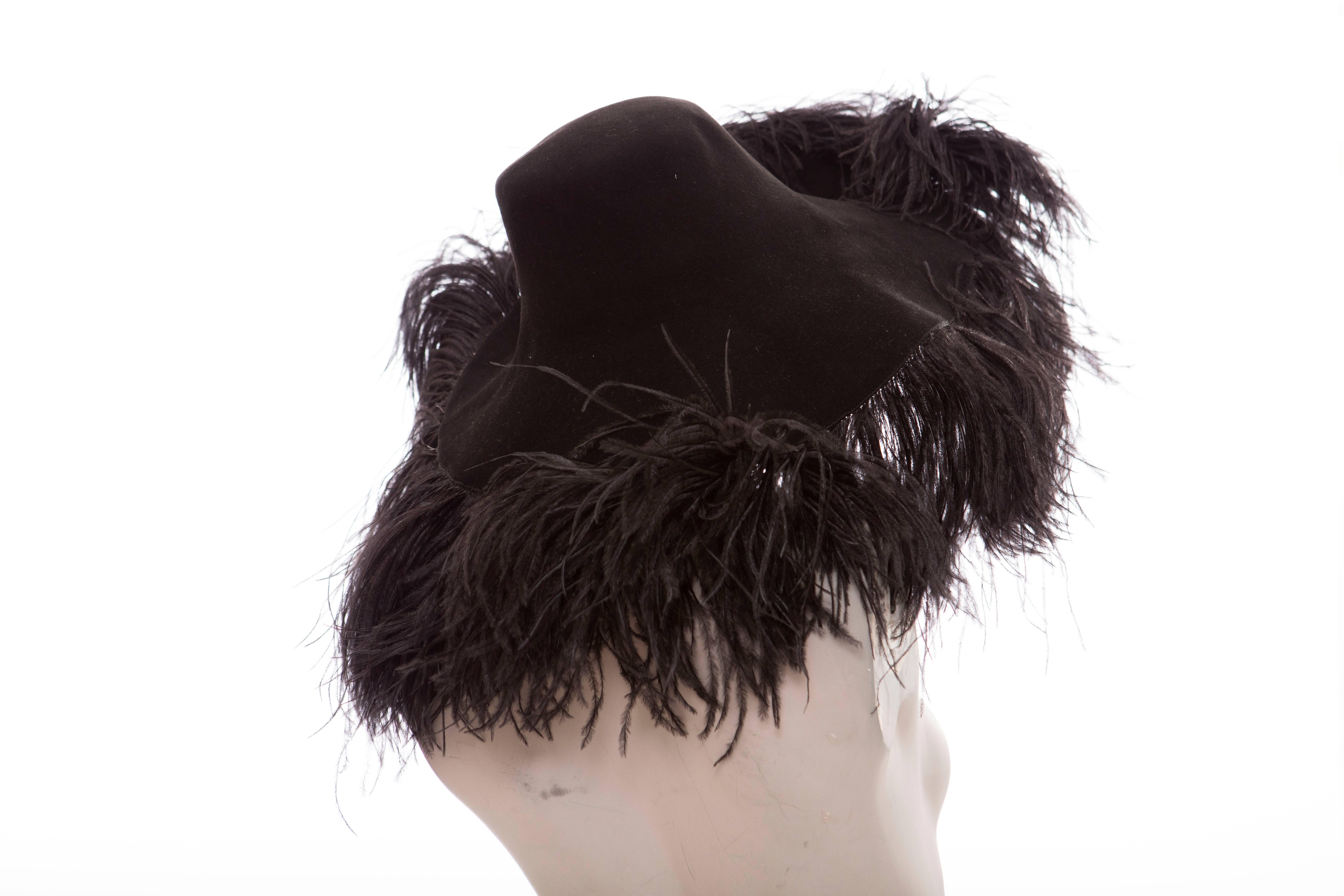 Alber Elbaz Lanvin Runway Black Wool Felt Hat Ostrich Feather Trim, Fall 2014 In Excellent Condition In Cincinnati, OH