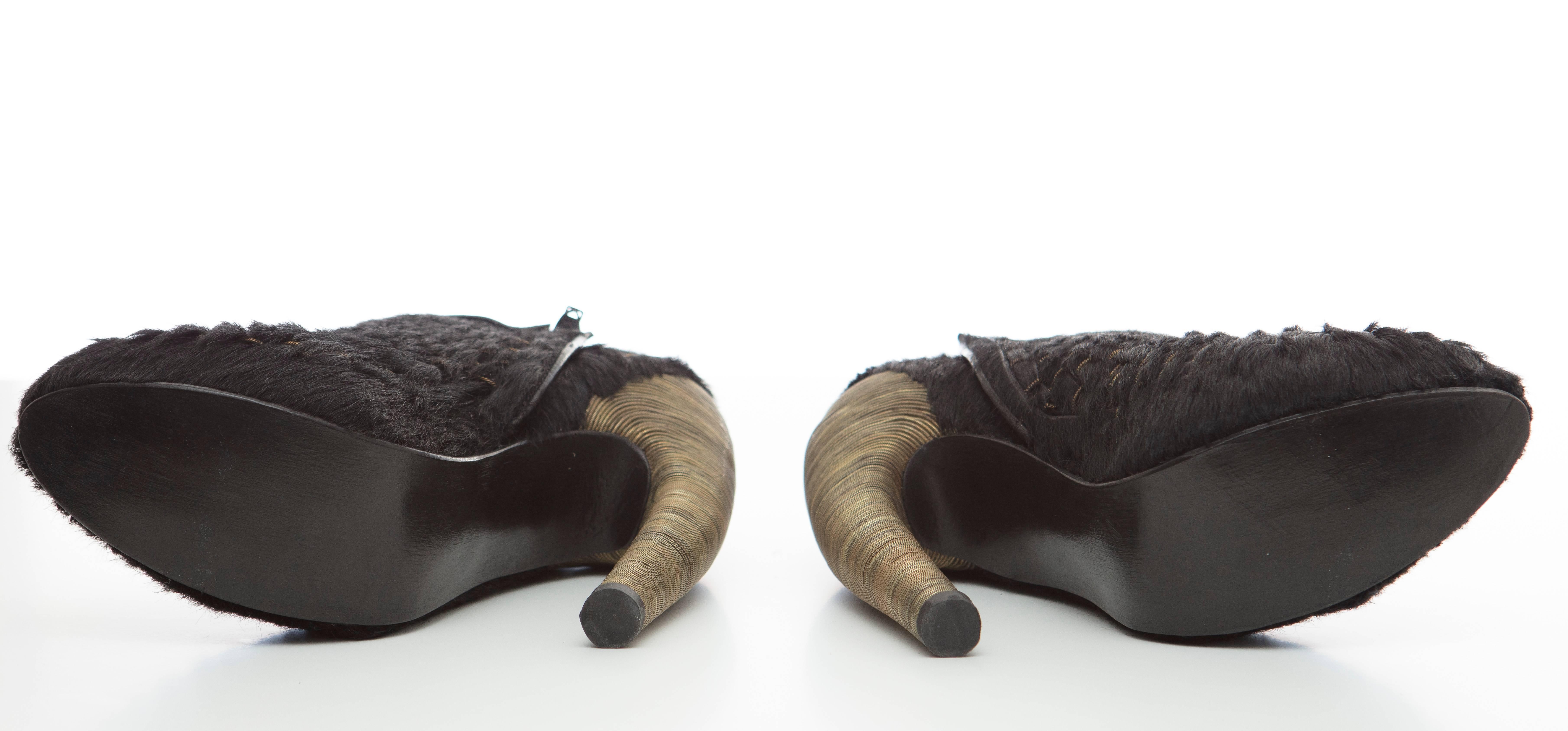 Iris Van Herpen Black Woven Pony Bronze Snake Chain Heel Ankle Boots, Fall 2014 For Sale 2