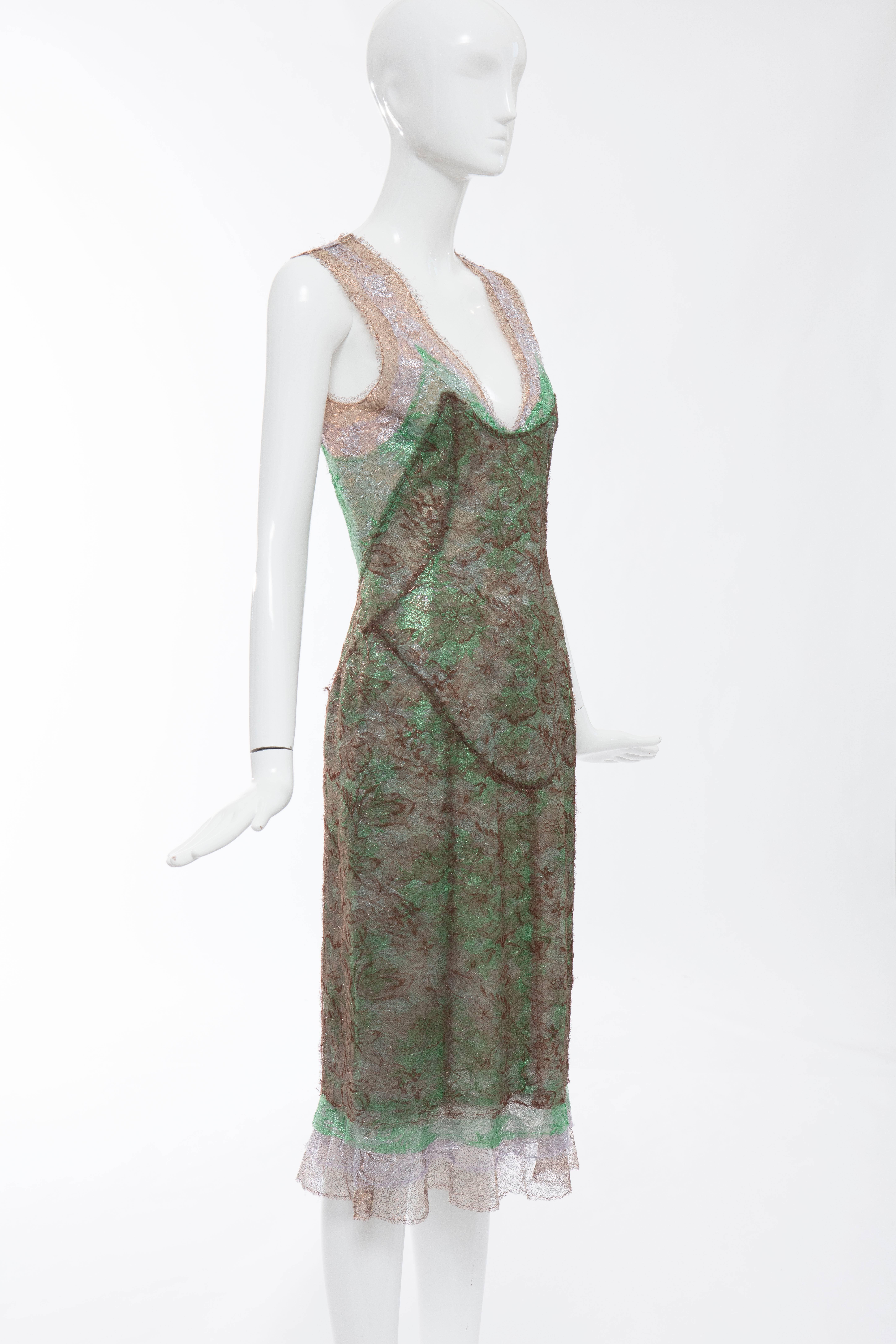 Zac Posen Sleeveless Layered Metallic Lace Evening Dress, Fall 2004 In Excellent Condition In Cincinnati, OH