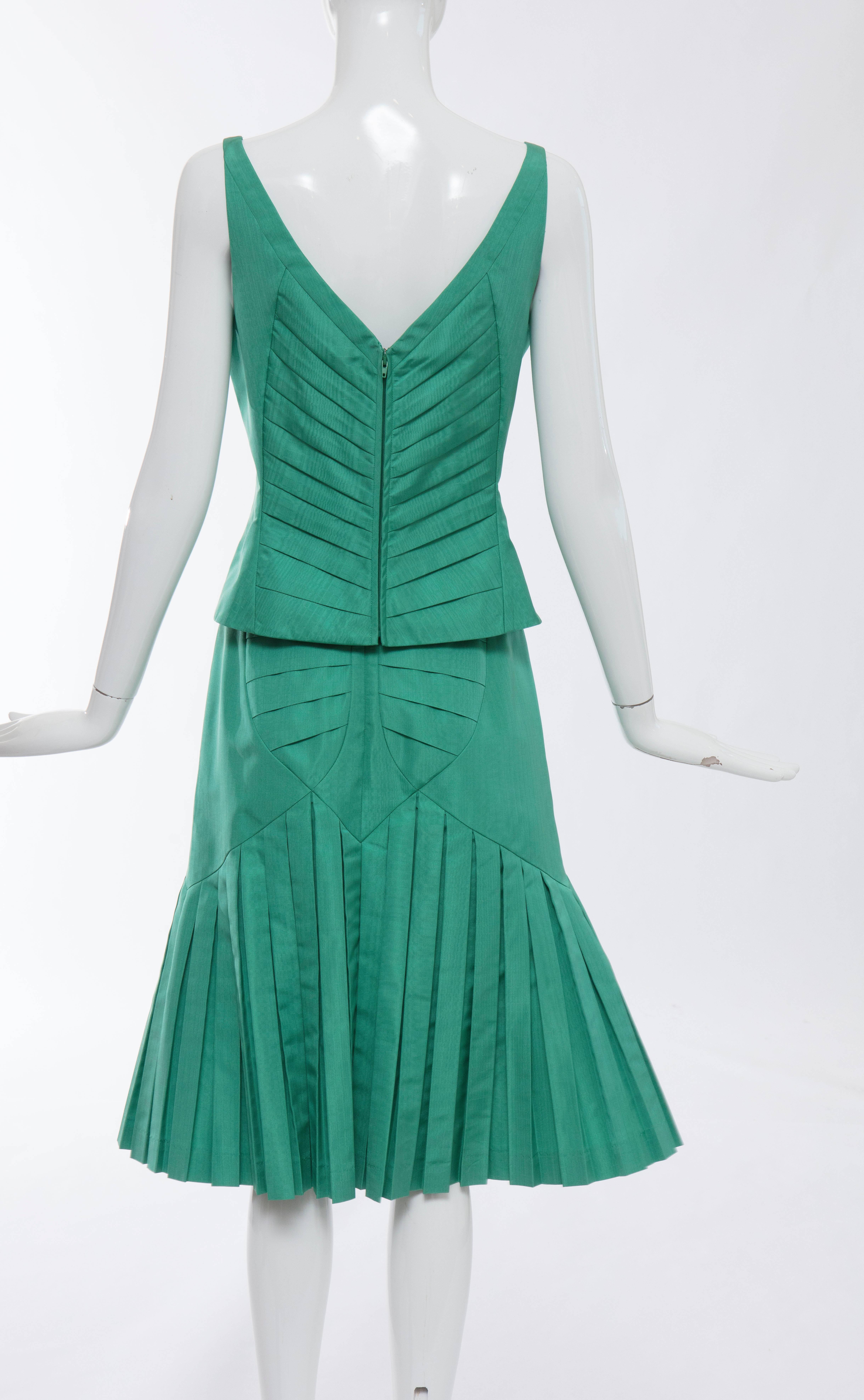 Zac Posen Green Silk Moiré Pleated Skirt Suit, Fall 2005 In New Condition For Sale In Cincinnati, OH