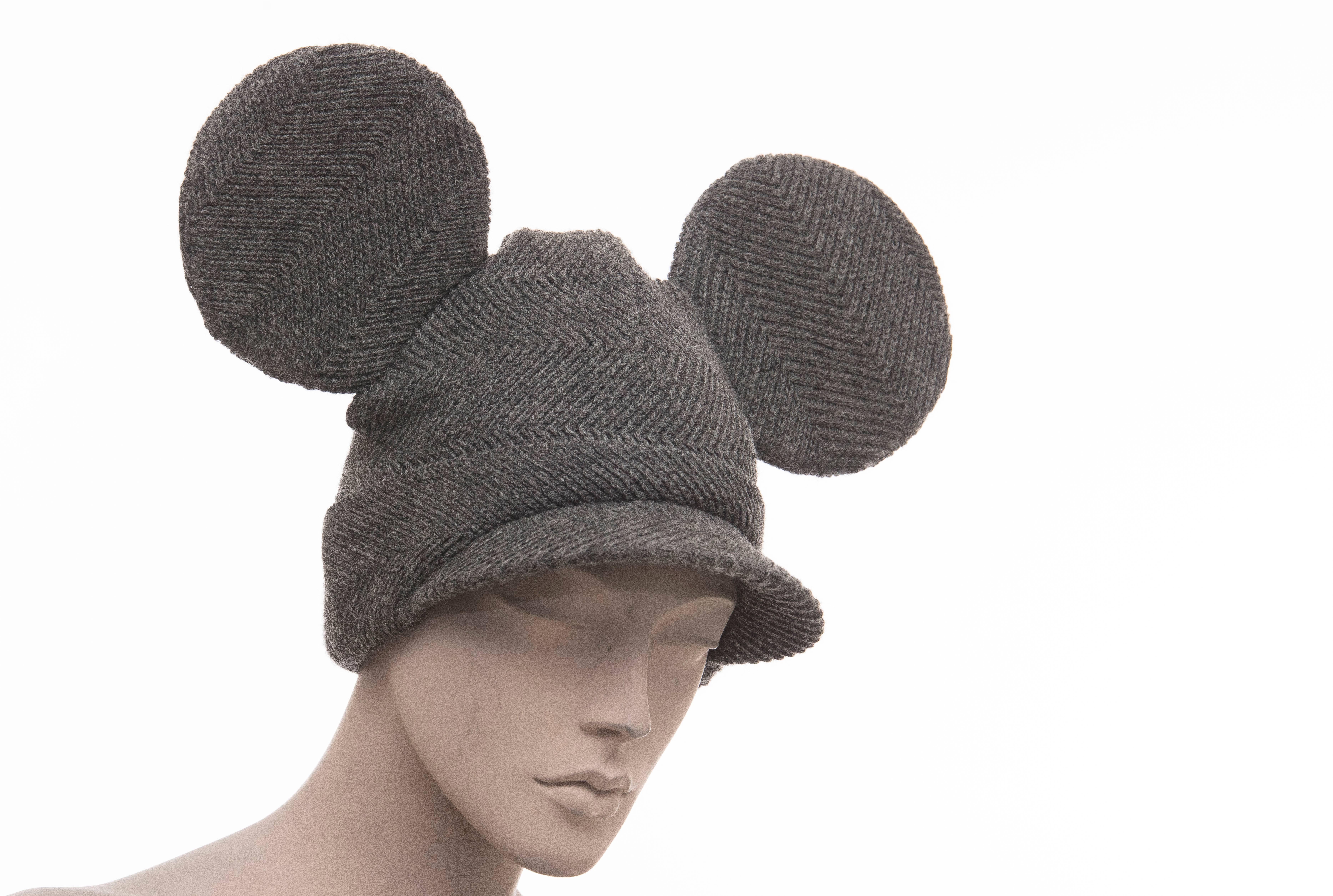 Comme des Garcons Homme Plus by Stephen Jones, Fall 2013 grey wool herringbone knit mouse ears hat.

No Size Label

Circumference: 14, Brim 2

