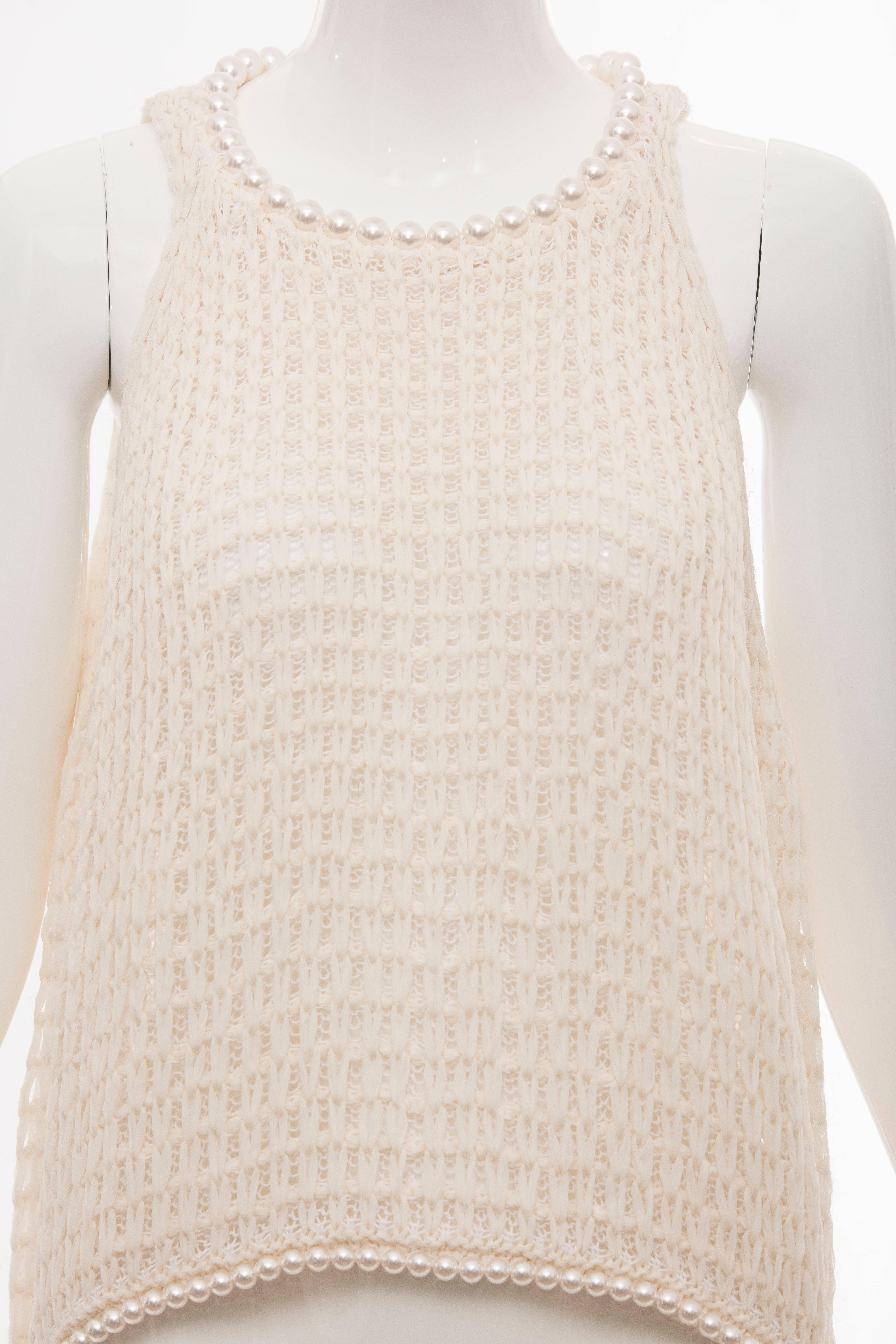 Chanel Cream Silk Blend Open Knit Top With Pearl Embellishments, Spring 2009 In Excellent Condition For Sale In Cincinnati, OH