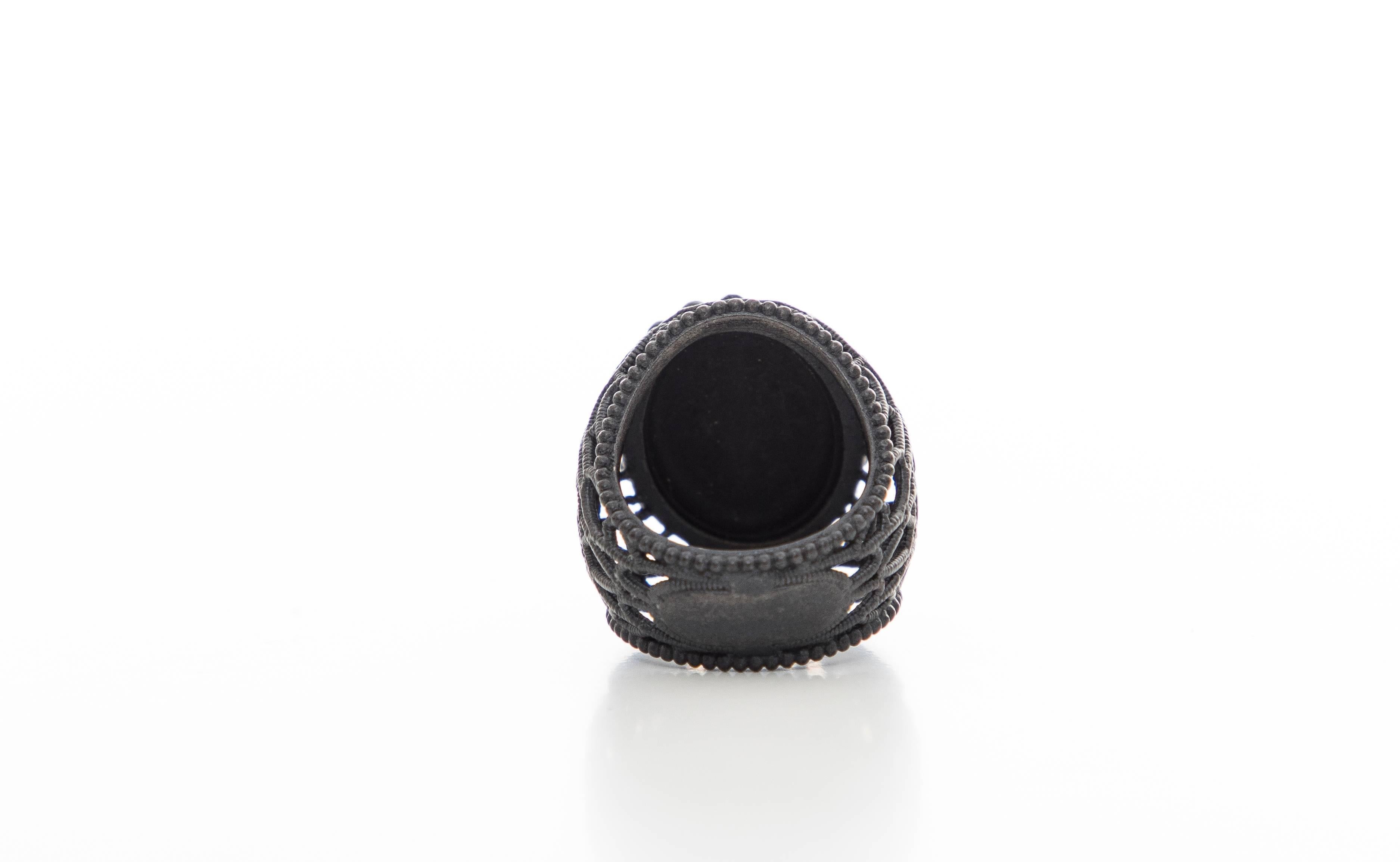 Bottega Veneta Oxidized Sterling Silver Eye Cocktail Ring, Circa 2011 im Angebot 1