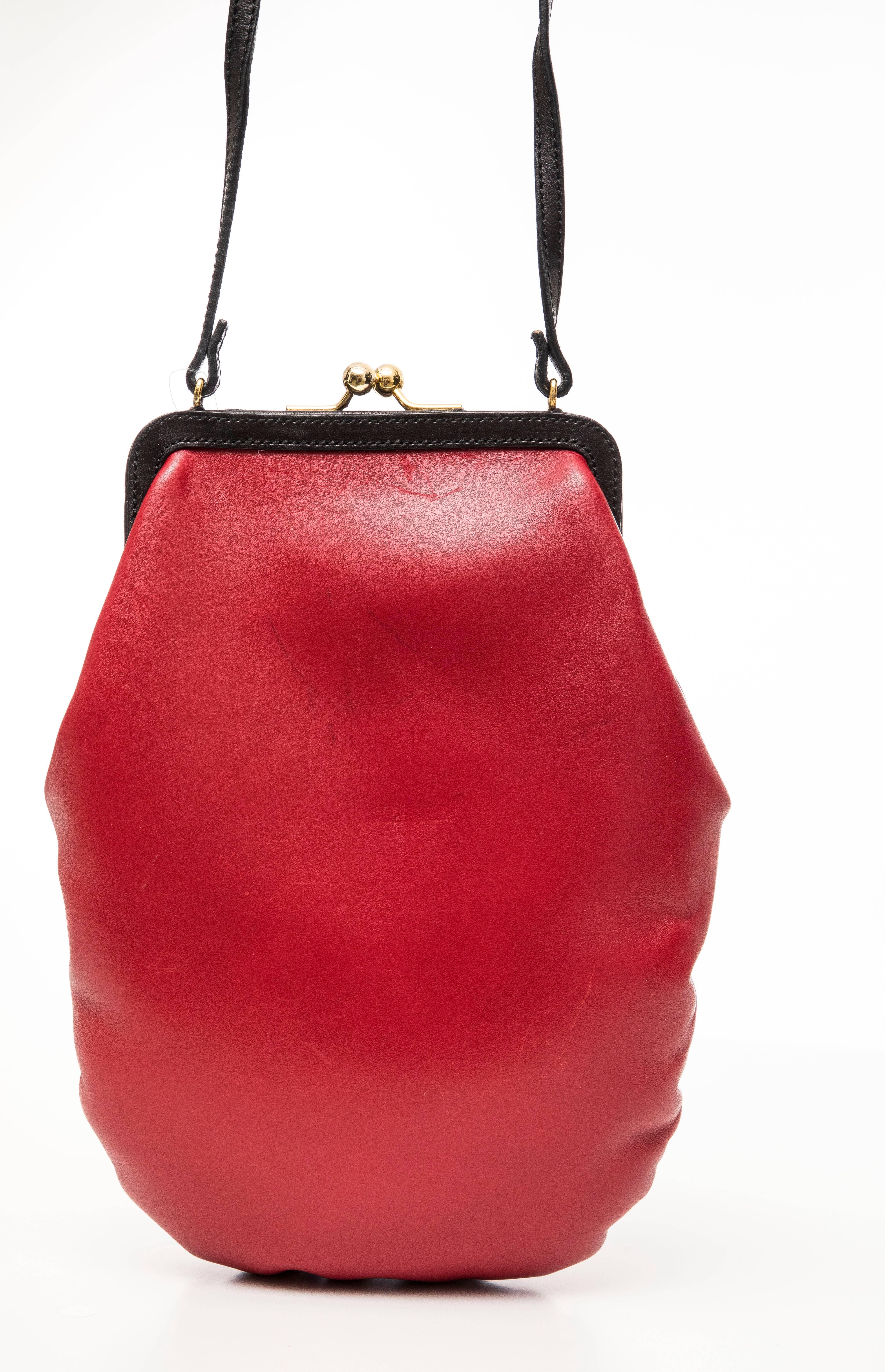 Moschino - Sac à main en cuir de défilé « Boxing Glove », printemps 2001 2