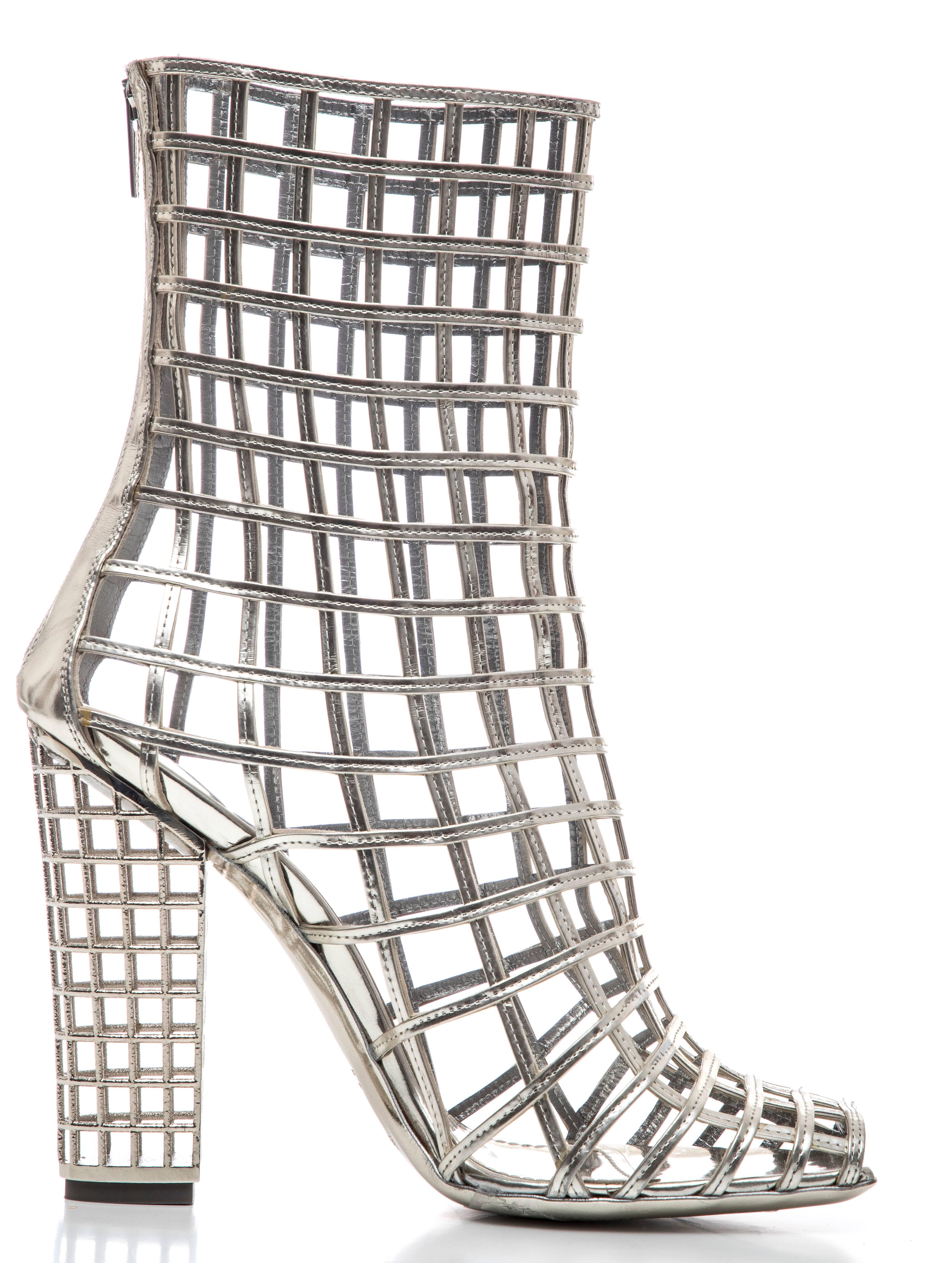 Yves Saint Laurent Silver Metallic Leather Caged Ankle Boots, Spring 2009 In Excellent Condition In Cincinnati, OH