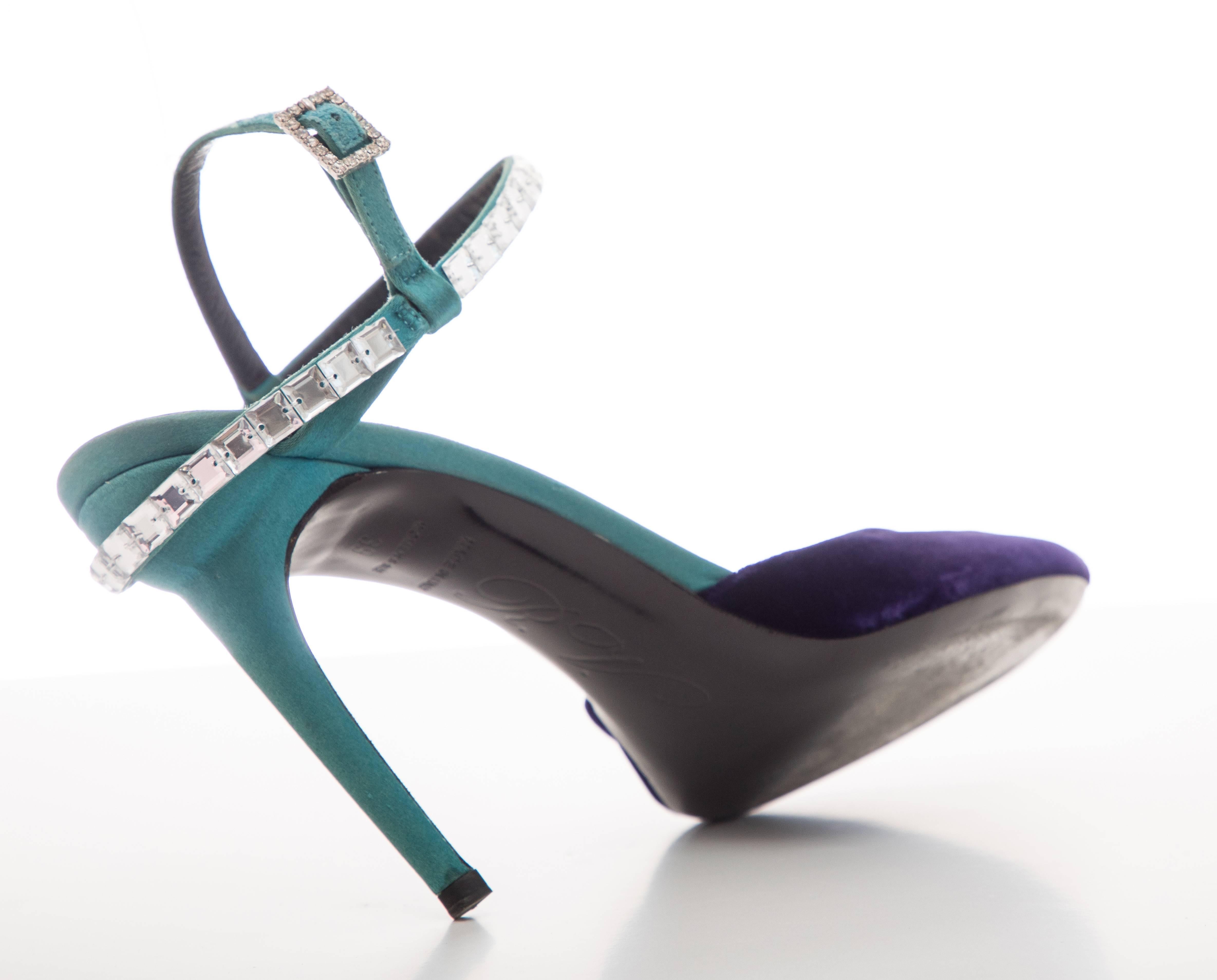 Roger Vivier Silk Satin Velvet Pumps With Beveled Square Crystal Ankle Straps For Sale 5